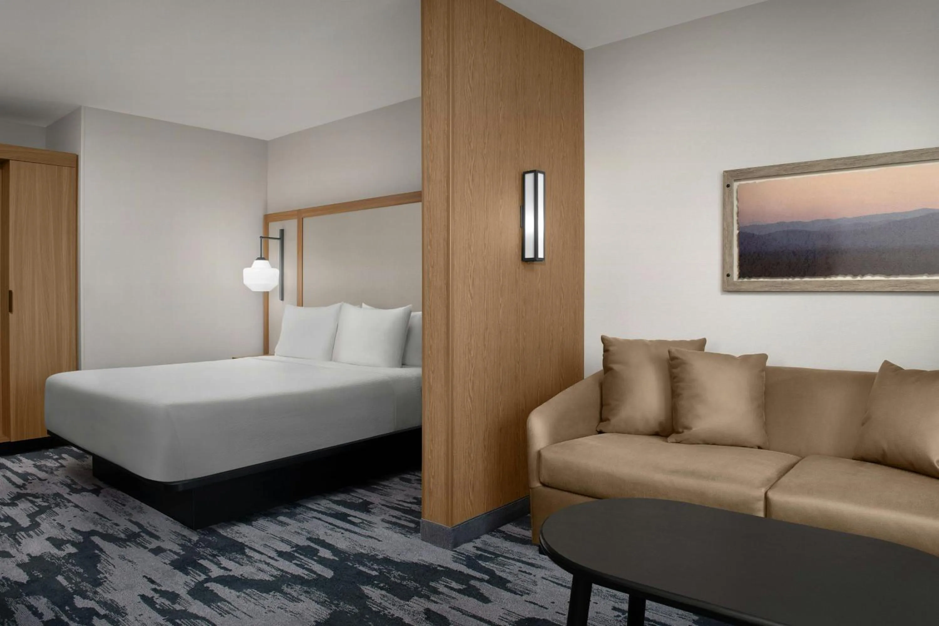 Photo of the whole room, Bed in Fairfield by Marriott Inn & Suites Portland Newberg