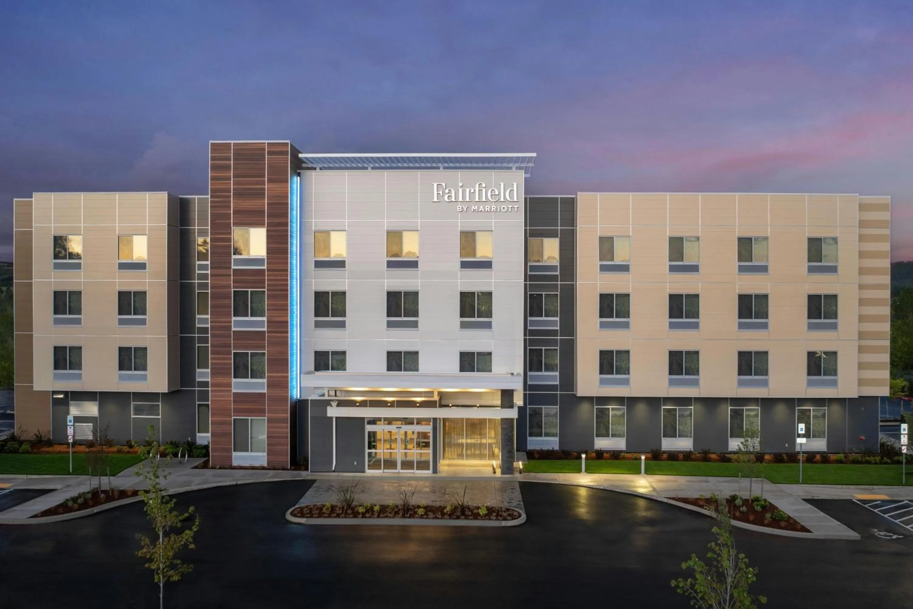 Property building in Fairfield by Marriott Inn & Suites Portland Newberg