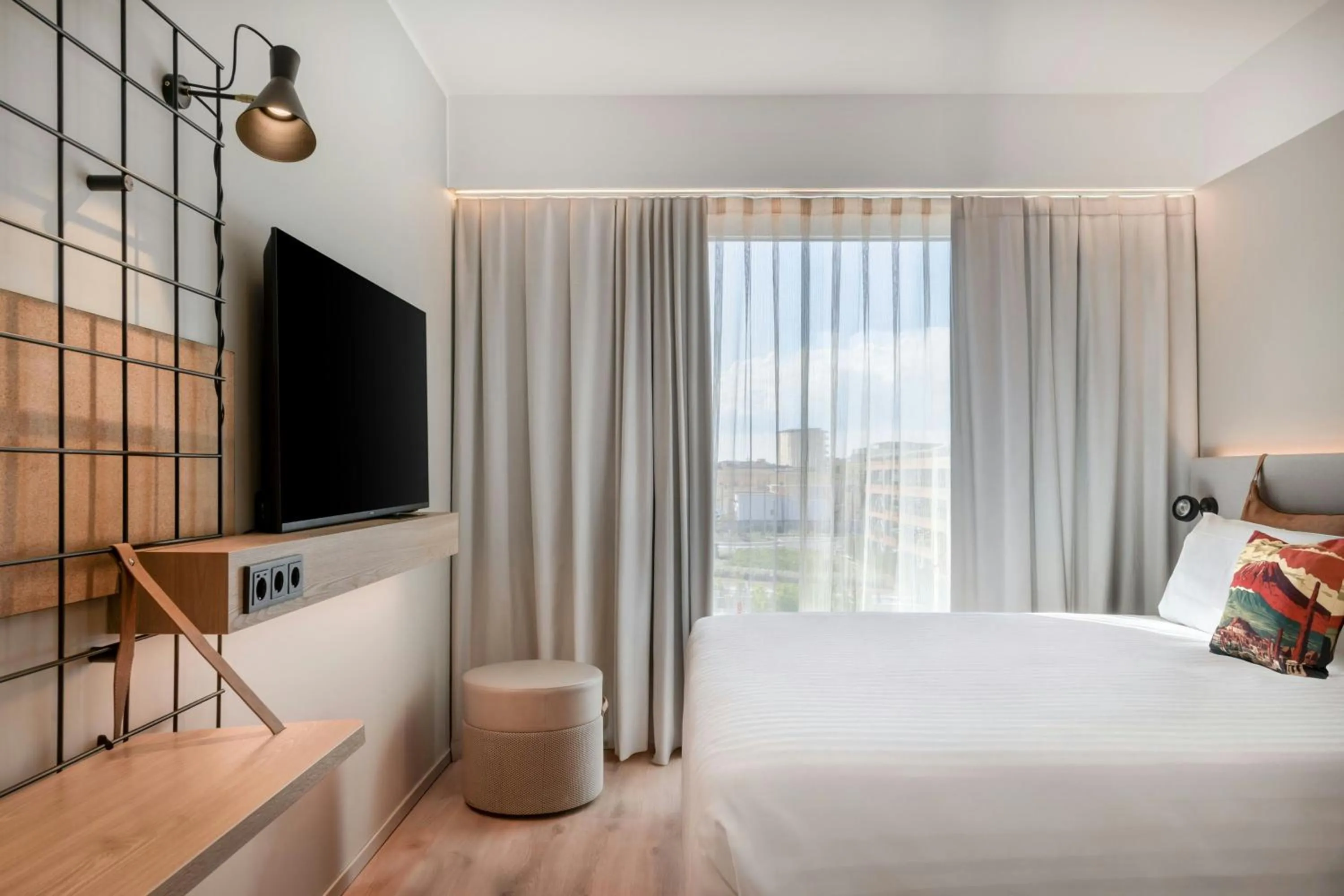 Photo of the whole room, Bed in Moxy Pompeii