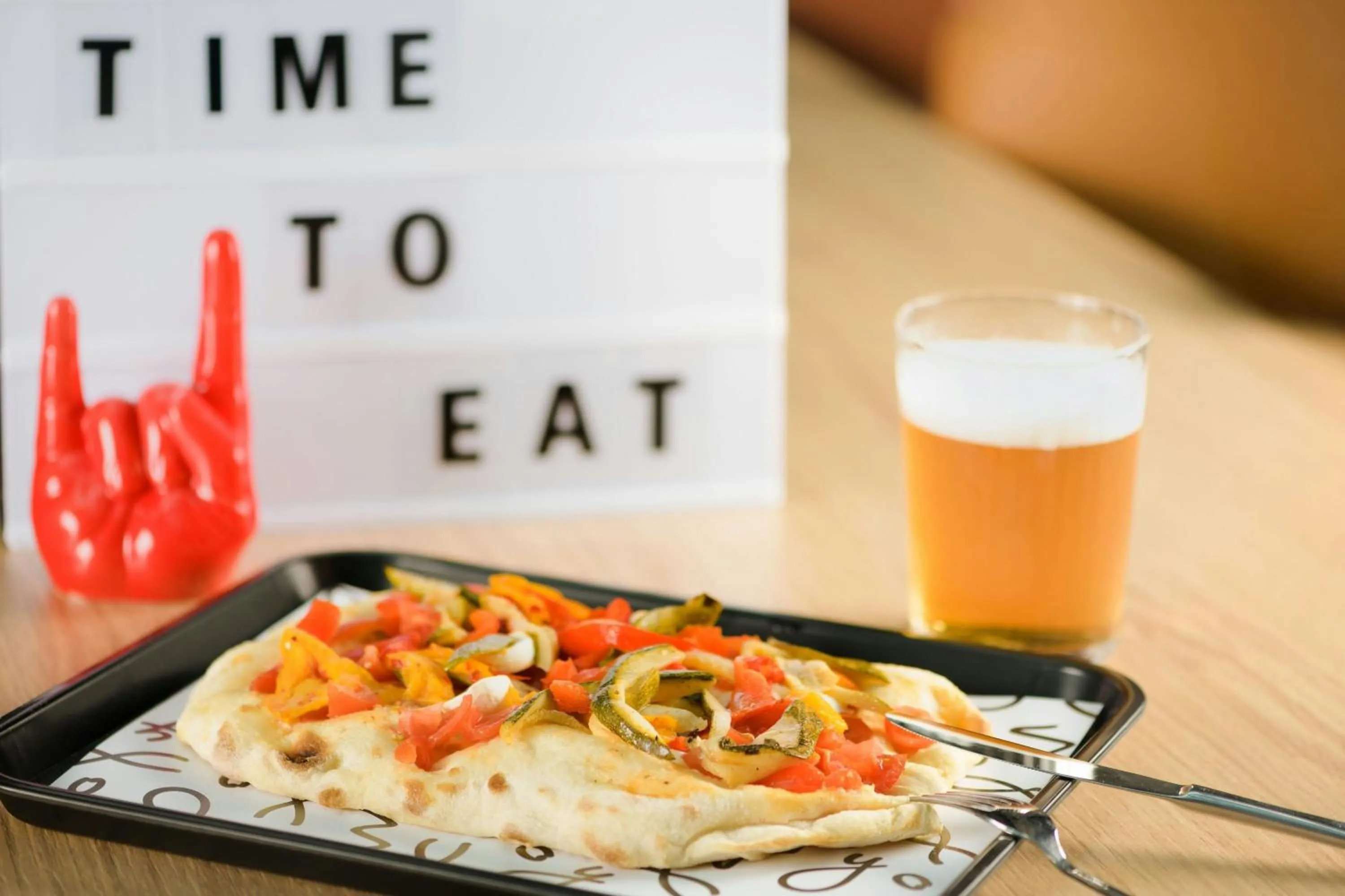 Restaurant/places to eat in Moxy Pompeii