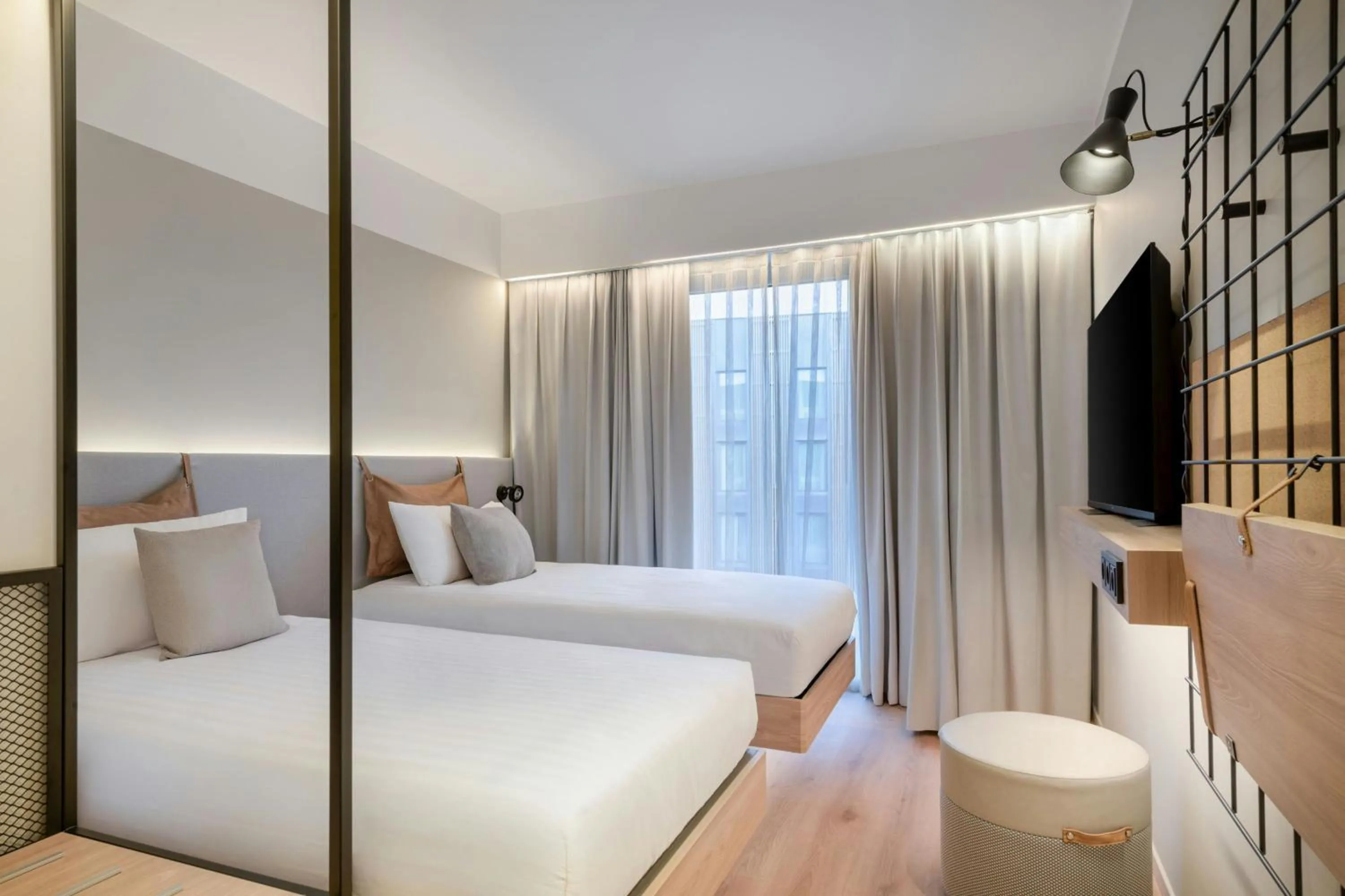 Photo of the whole room, Bed in Moxy Pompeii