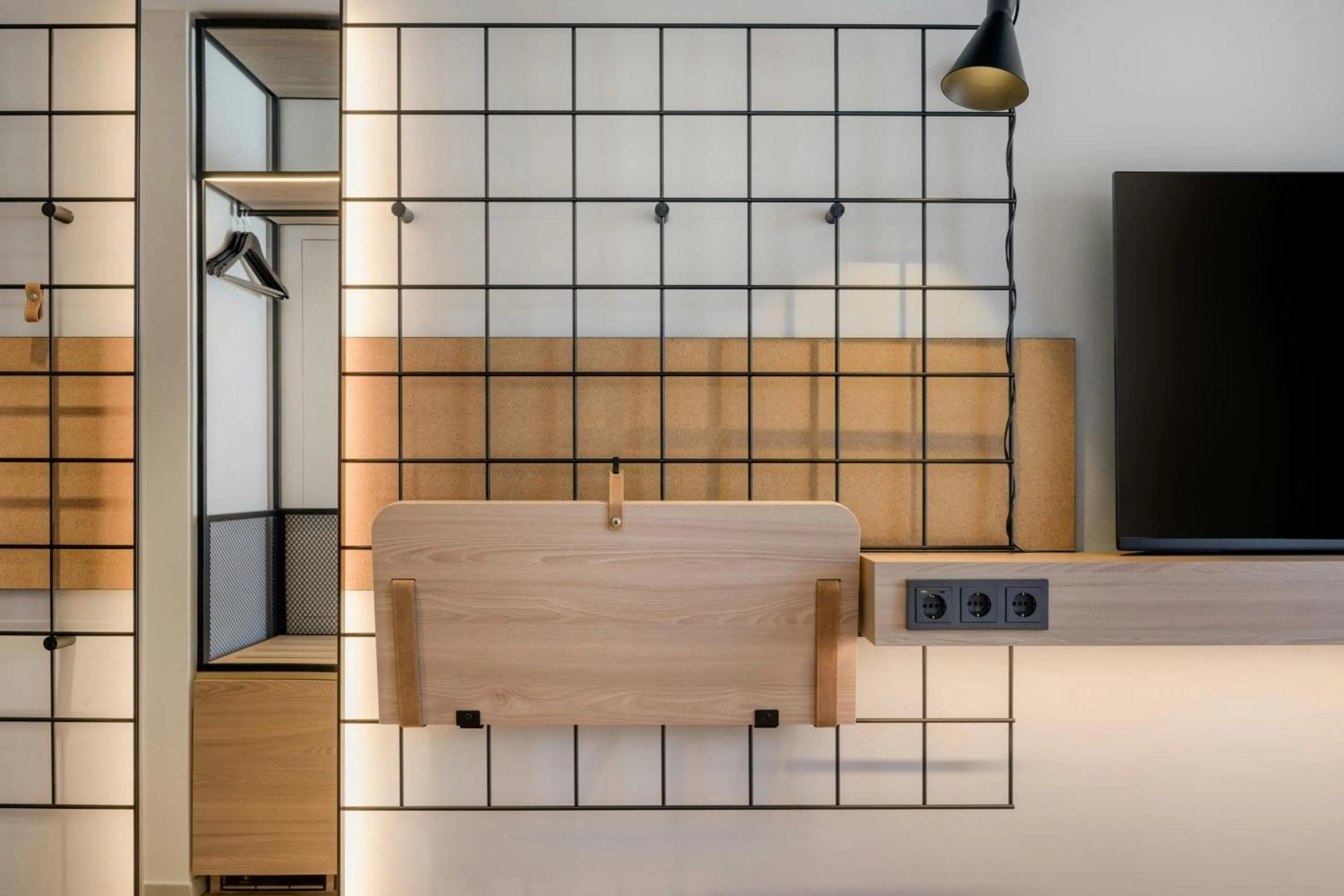 Photo of the whole room in Moxy Pompeii