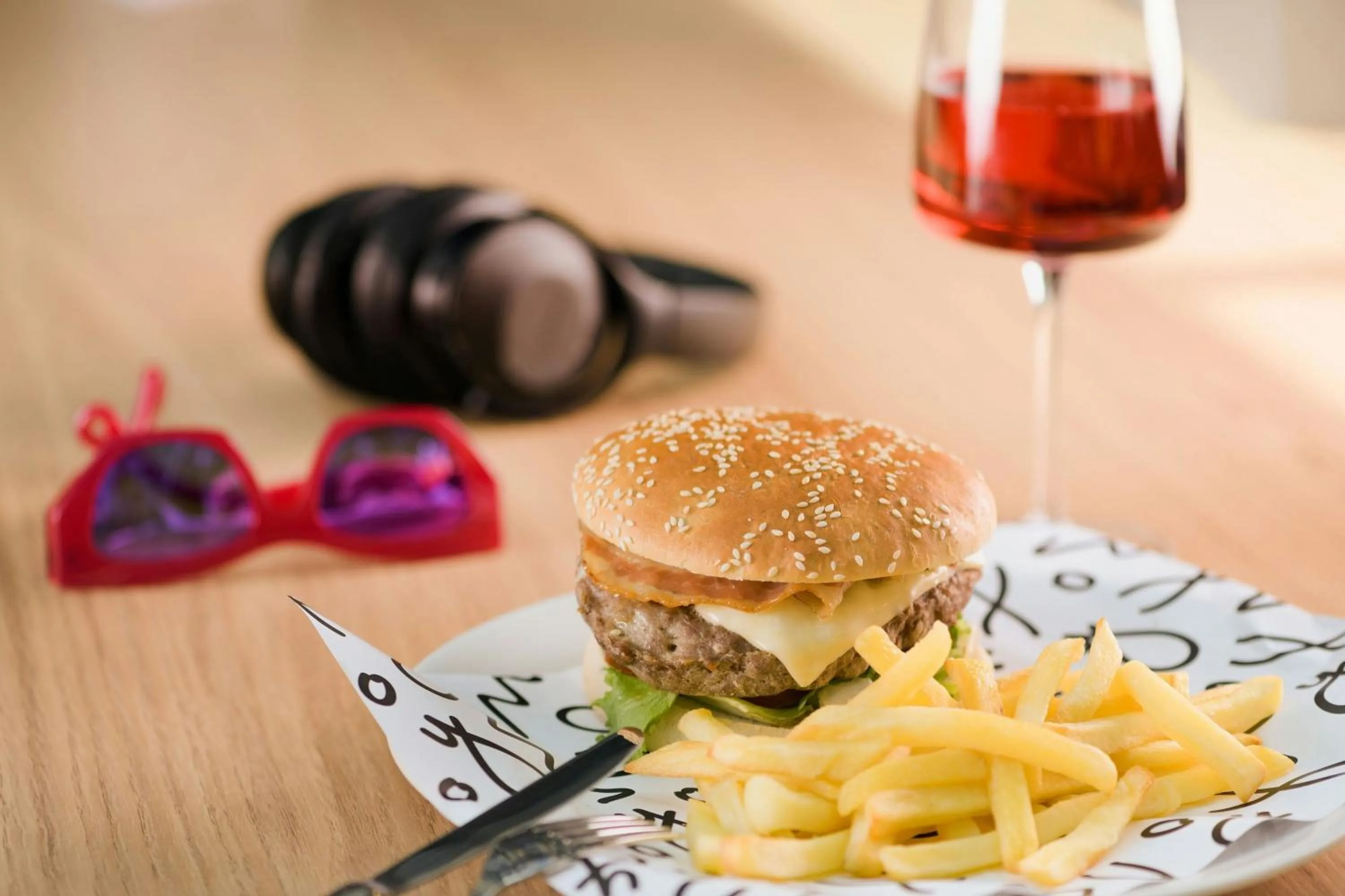 Restaurant/places to eat in Moxy Pompeii