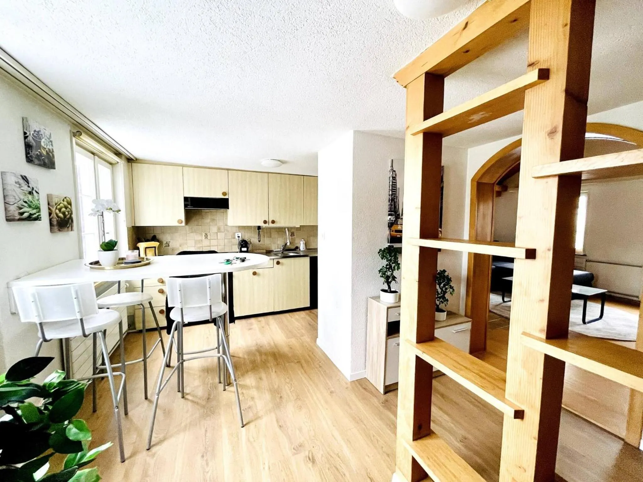 Einzigartige Schone Altbau- Wohnung Im Zentrum