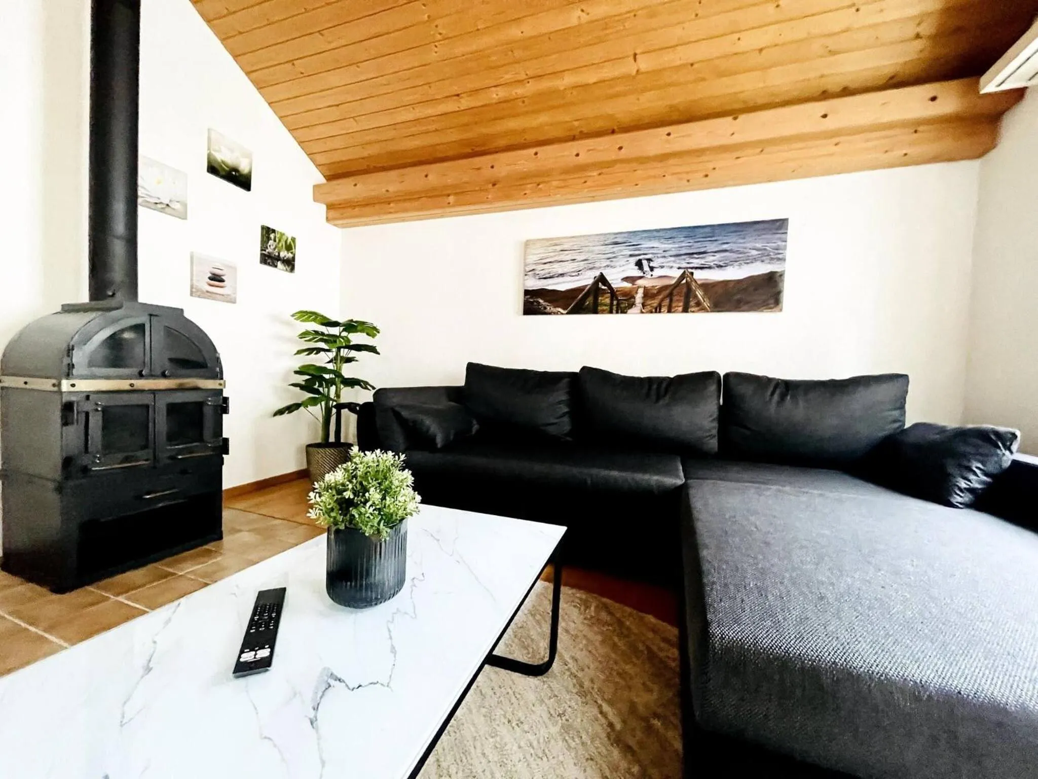 Einzigartige Schone Altbau- Wohnung Im Zentrum