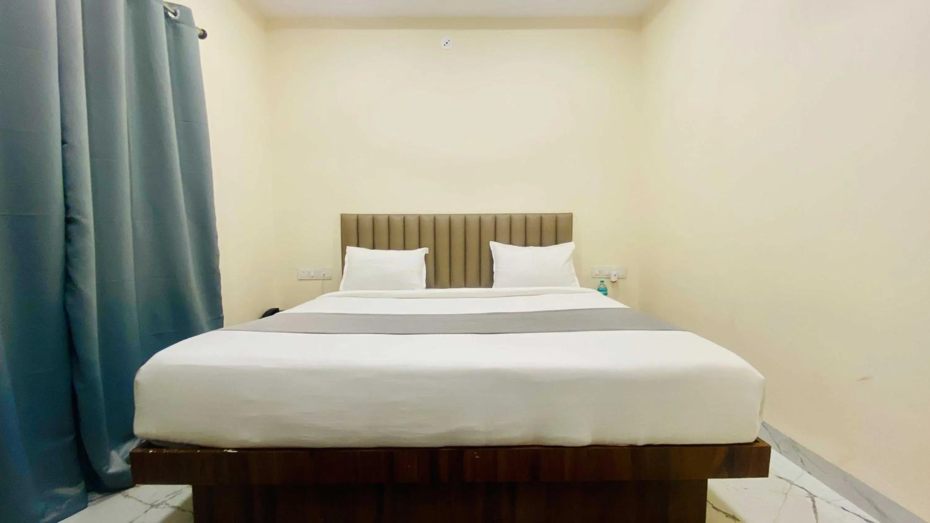 Bed in Hotel Krishnarchana