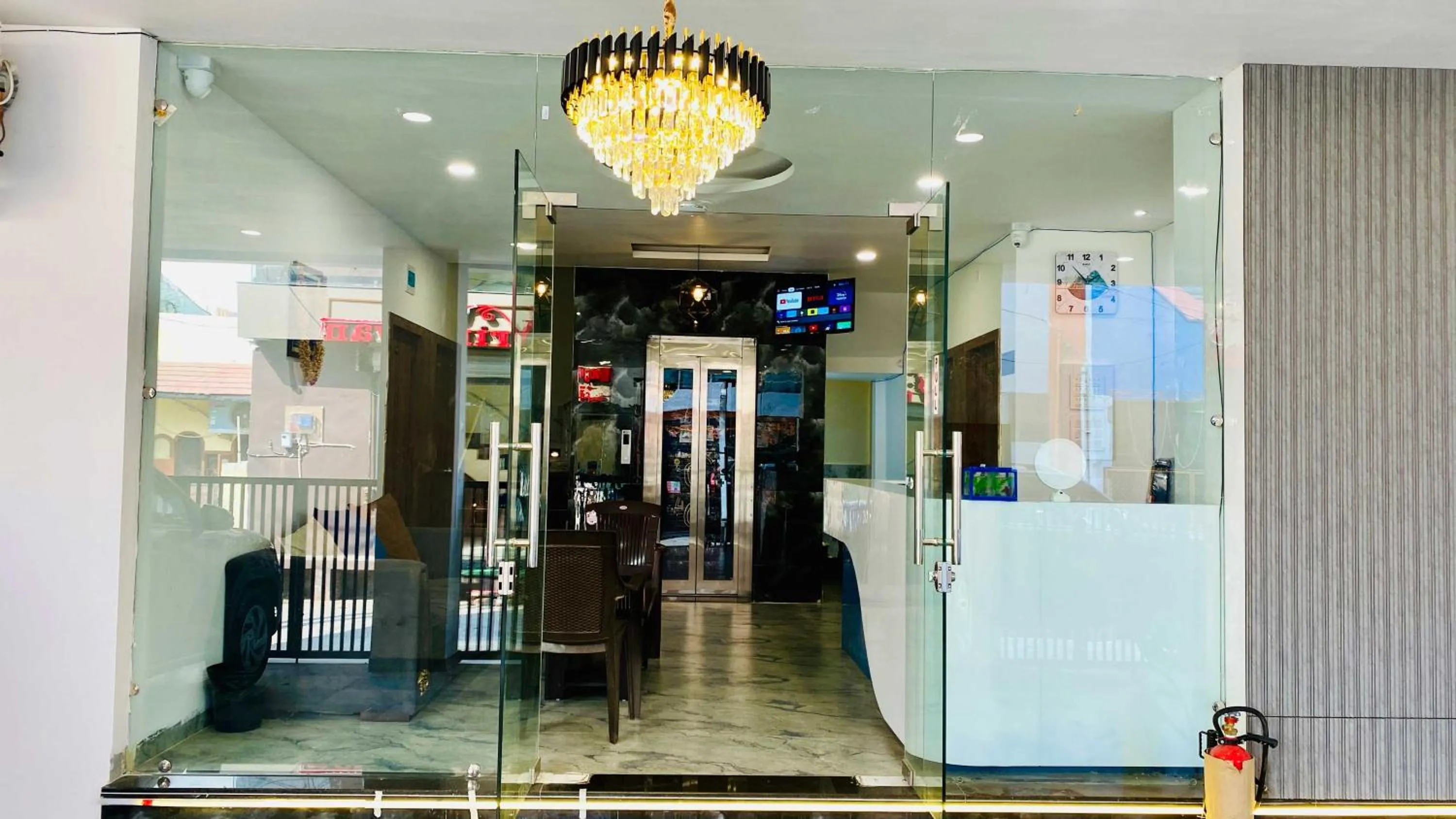 Facade/entrance in Hotel Krishnarchana