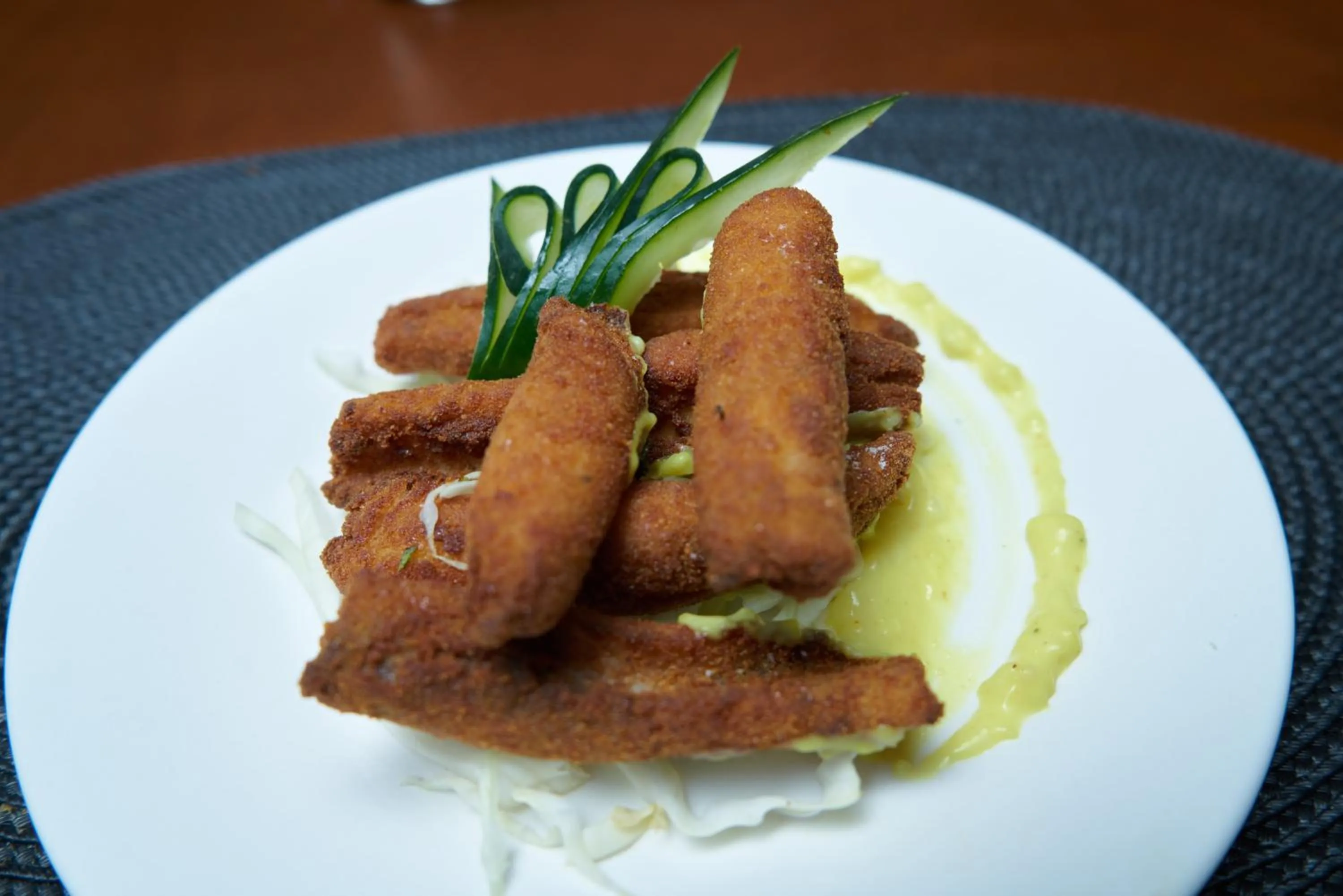 Restaurant/places to eat in Mika Convention Center