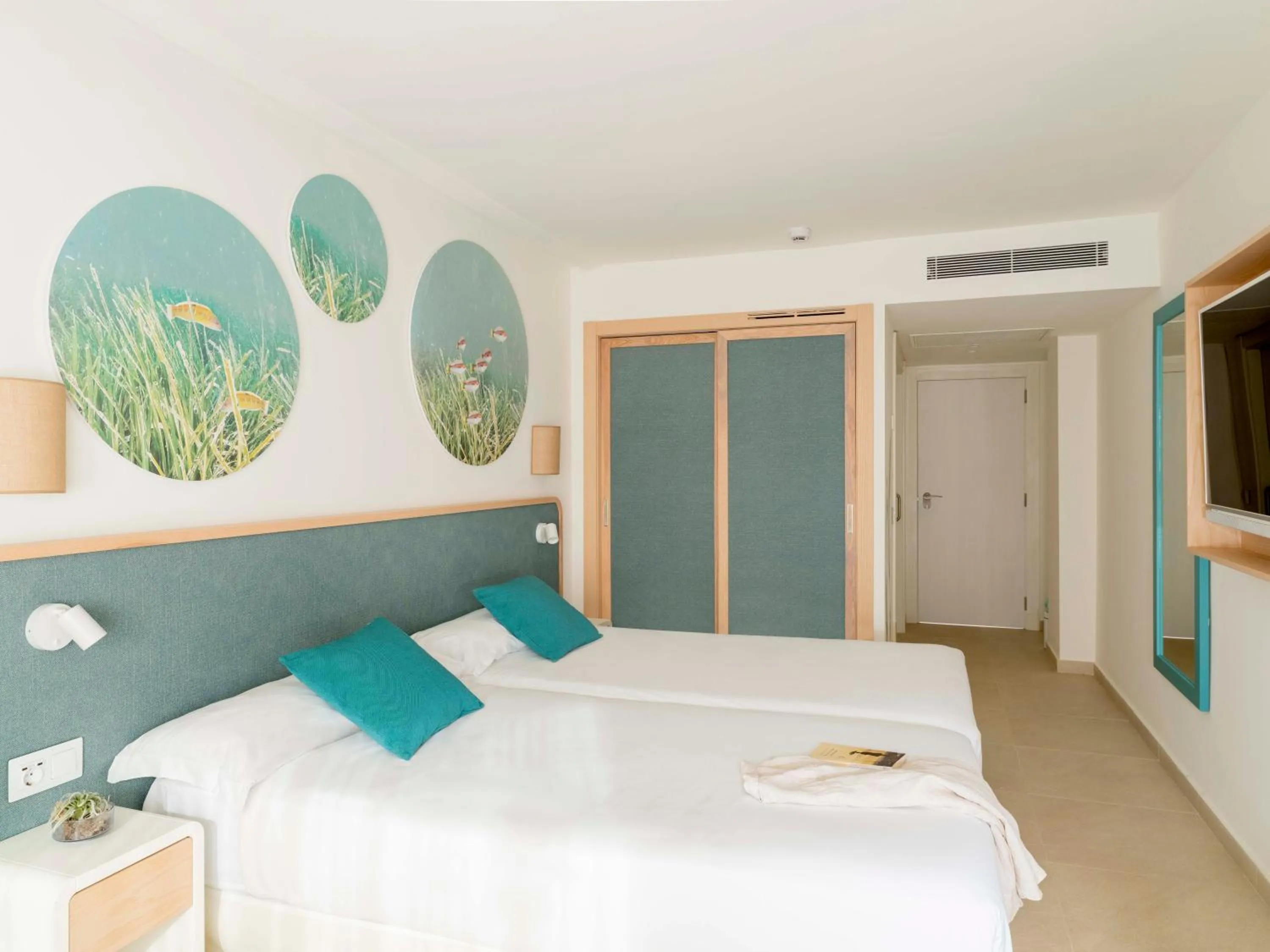 Bedroom, Bed in Iberostar Selection Albufera Park All Inclusive