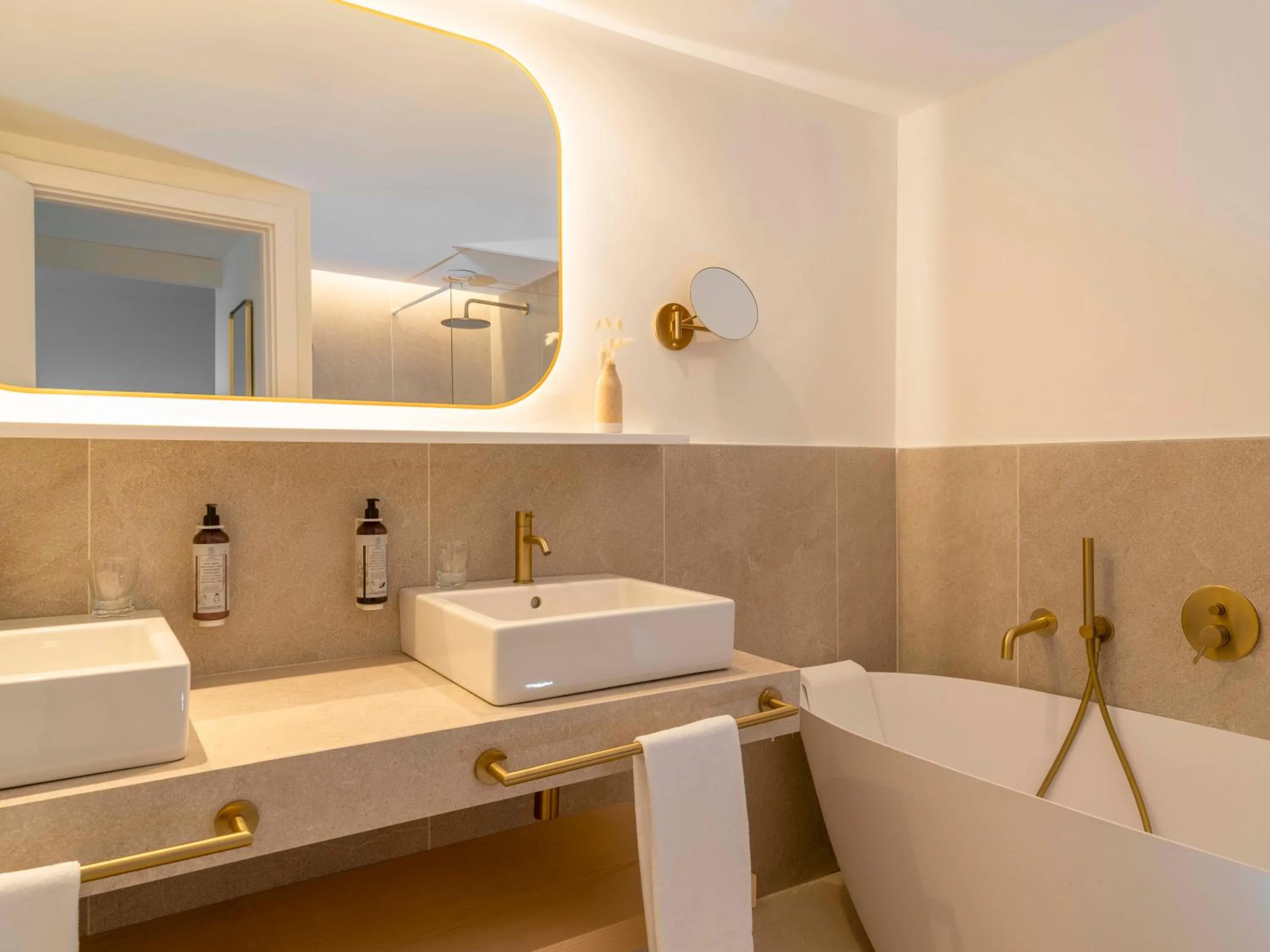 Bathroom in Iberostar Selection Albufera Park All Inclusive