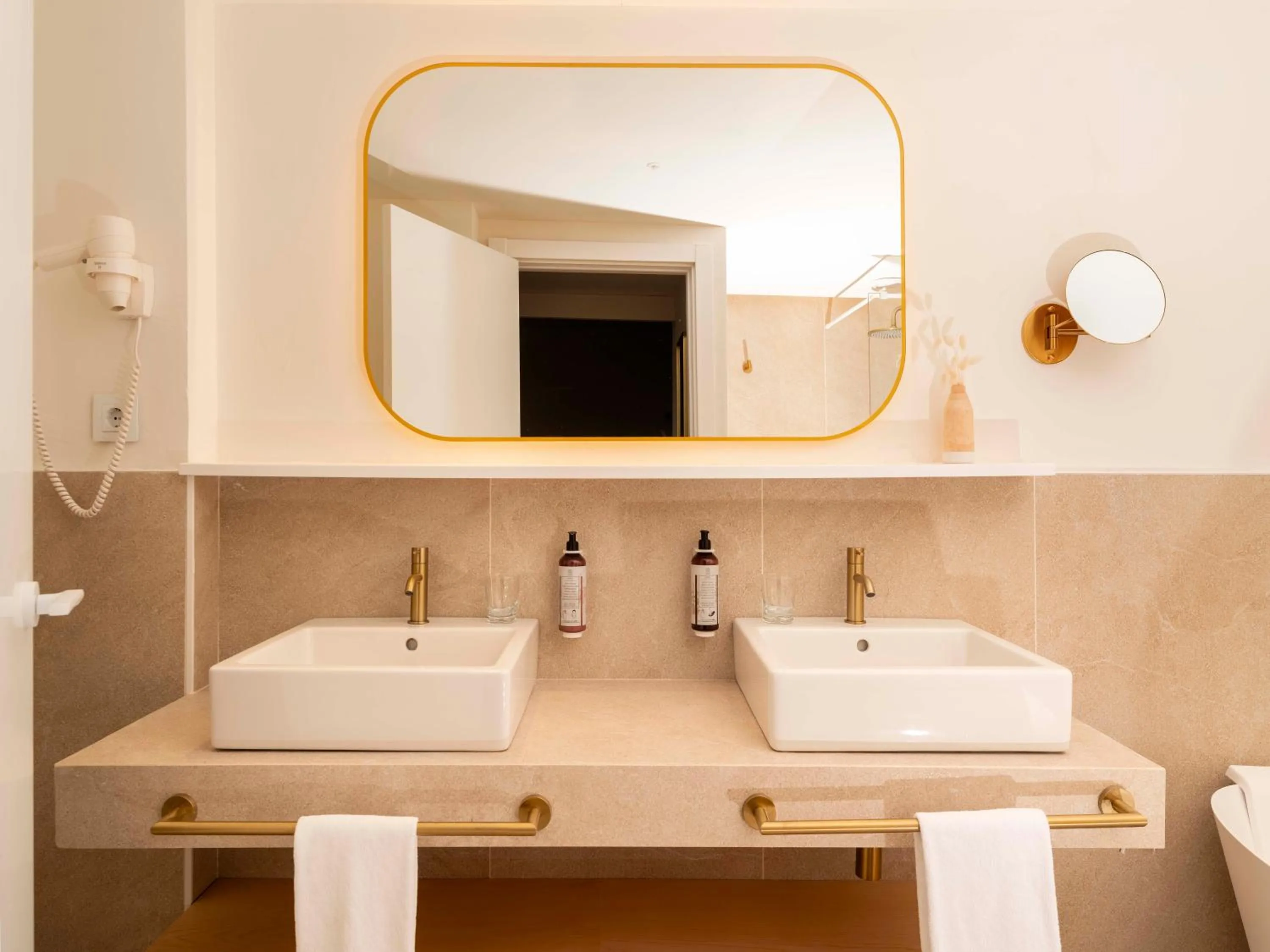 Bathroom in Iberostar Selection Albufera Park All Inclusive