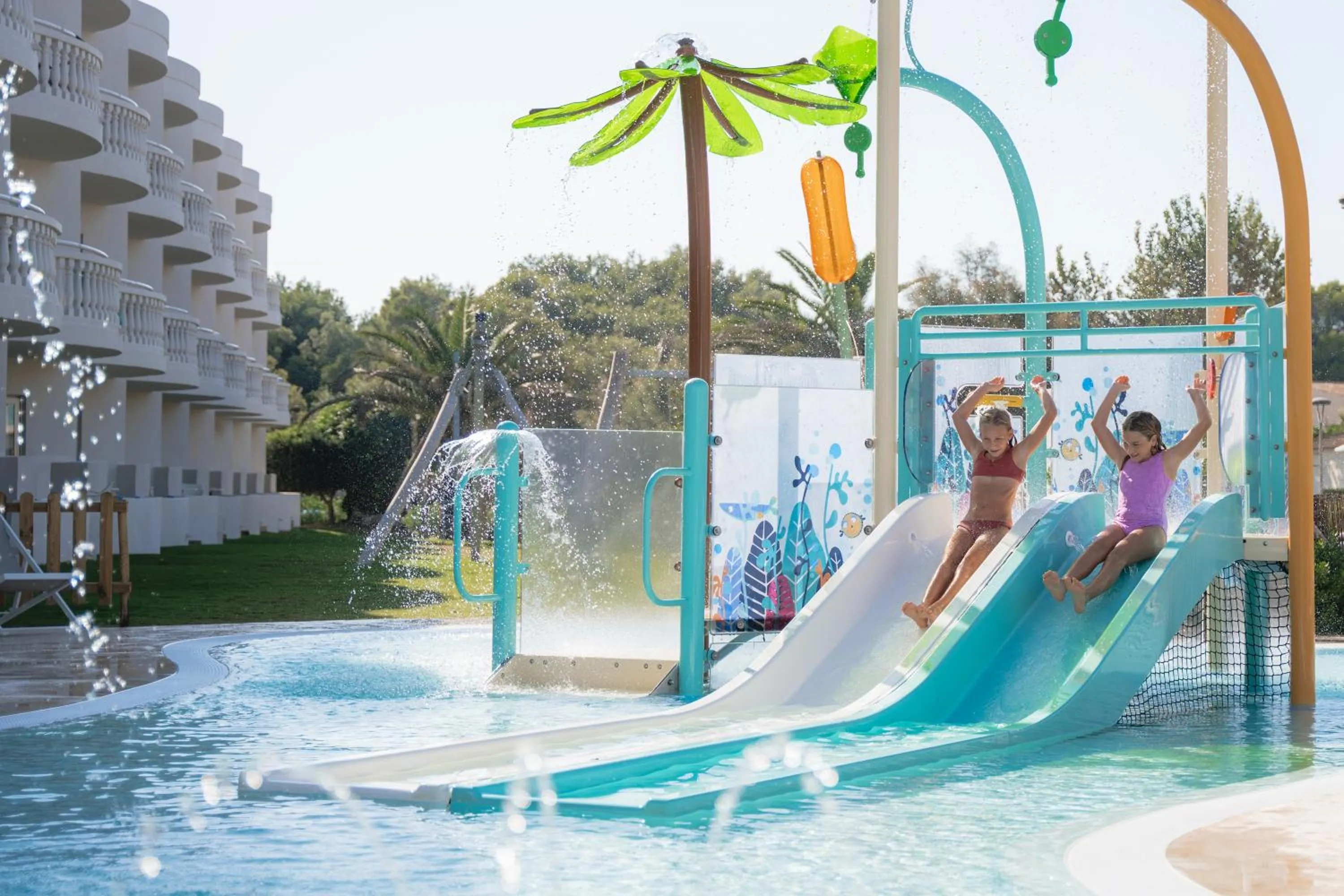 Swimming pool in Iberostar Selection Albufera Park All Inclusive