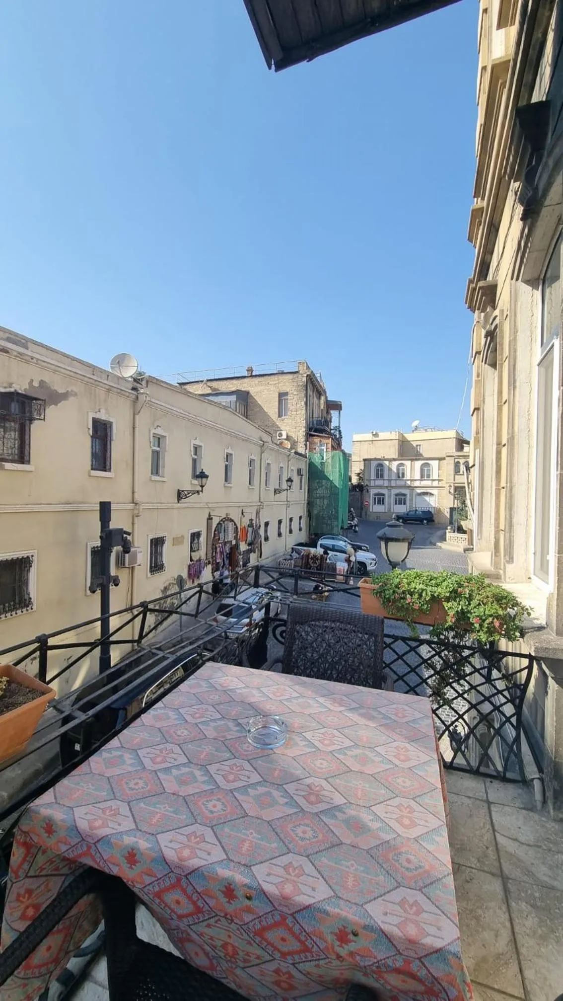 Property building in Apartments History 1870