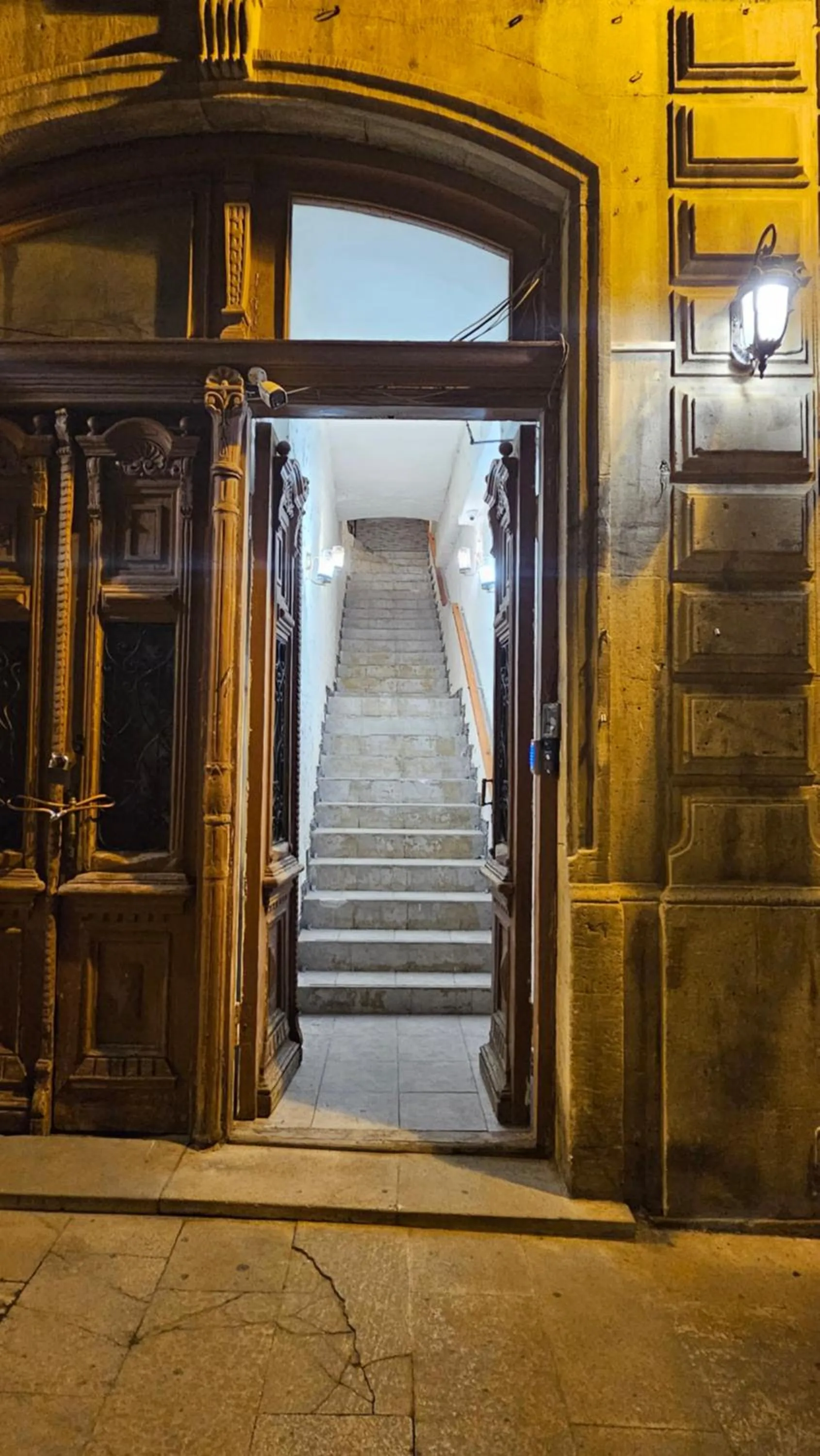 Property building in Apartments History 1870