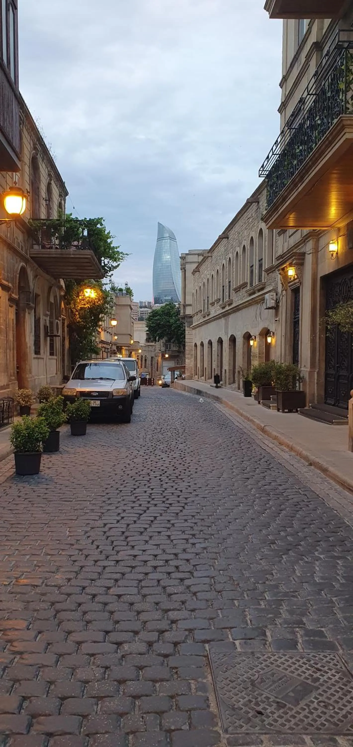 Property building in Apartments History 1870