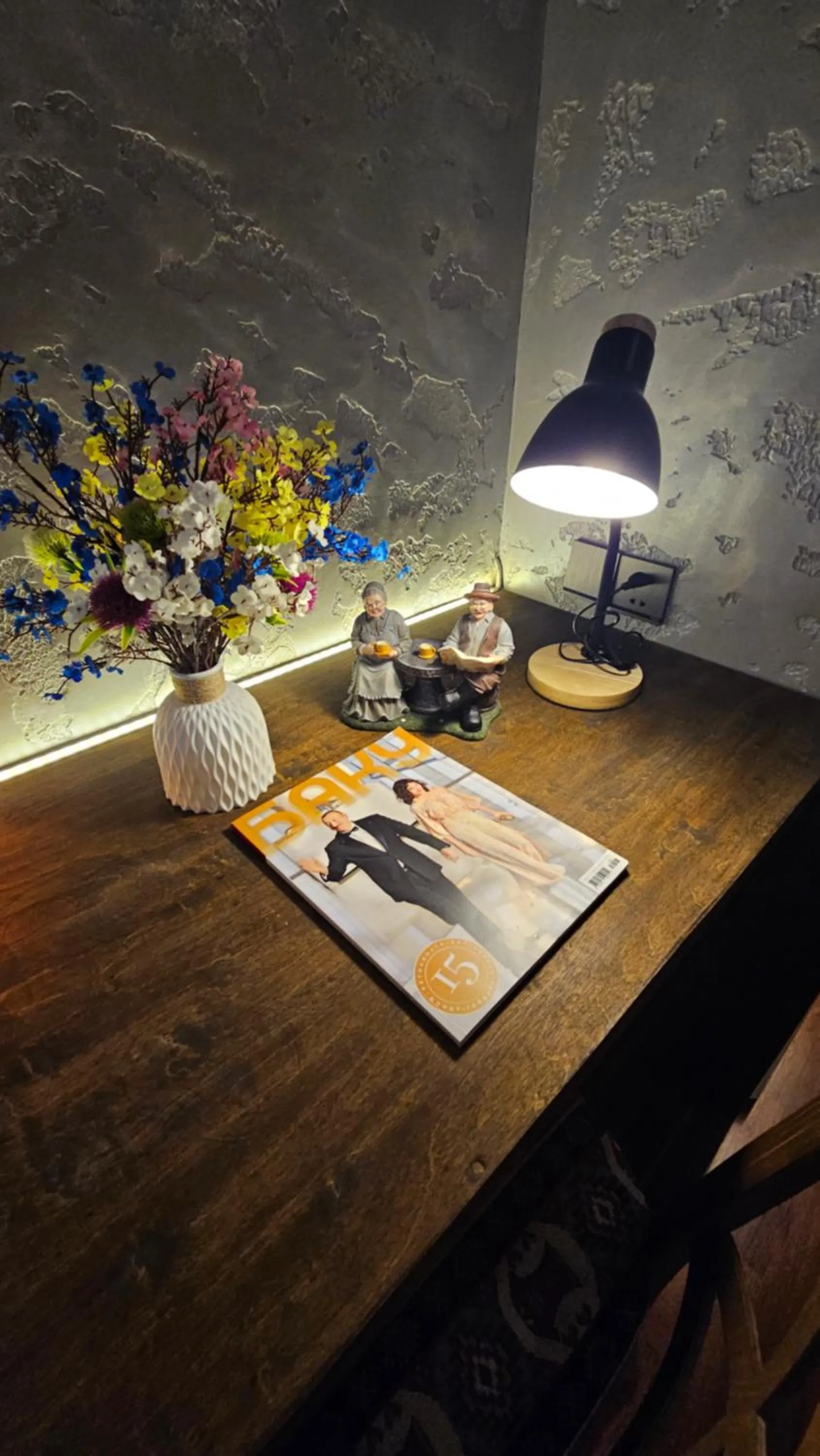 Decorative detail in Apartments History 1870