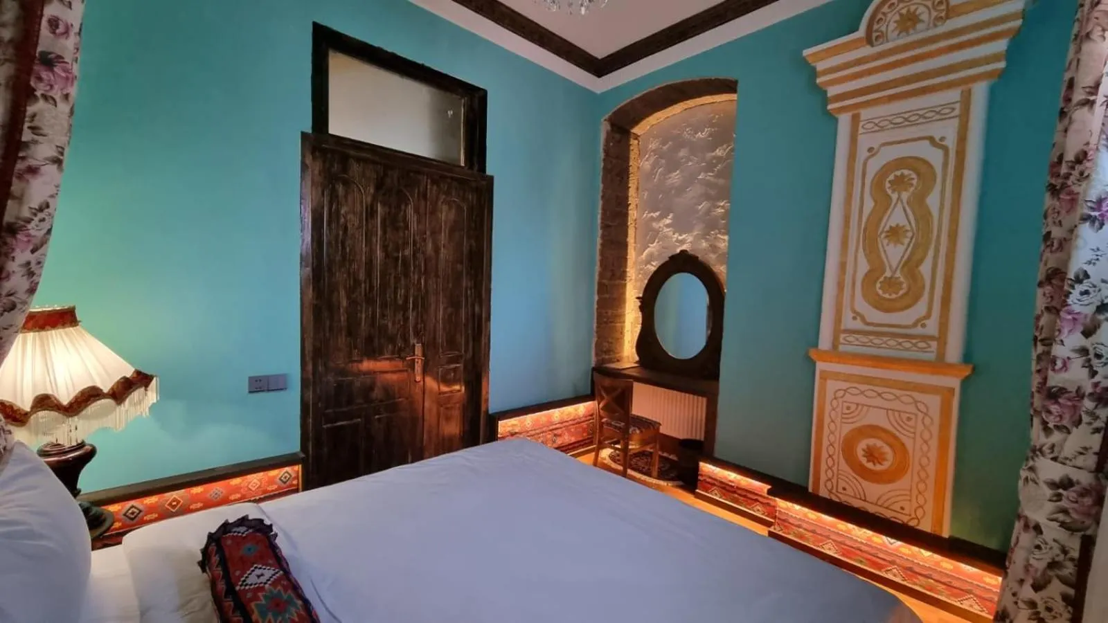 Bed in Apartments History 1870