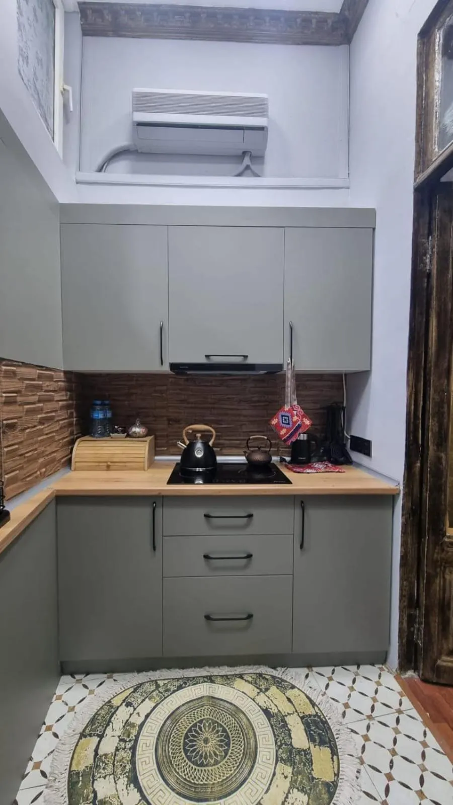 Kitchen or kitchenette in Apartments History 1870