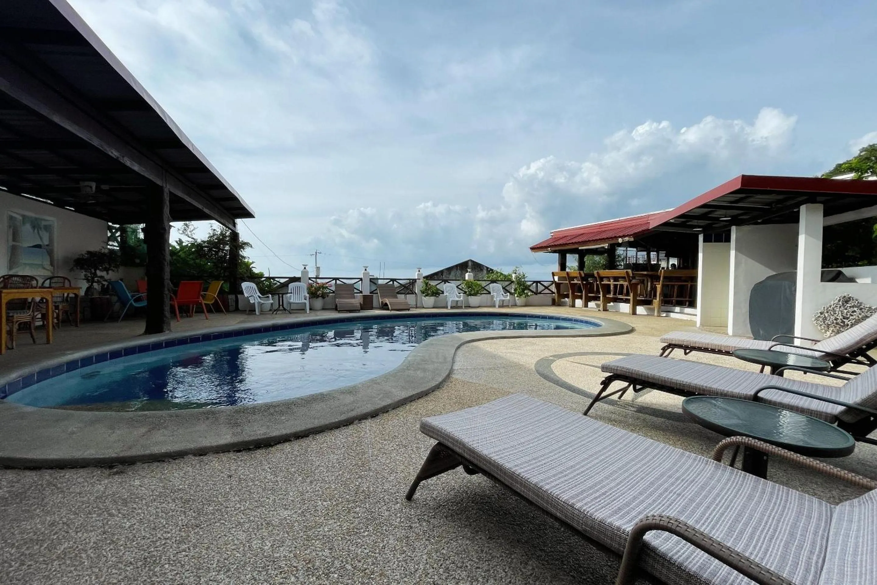 Swimming pool in Oriental Hill Sabang Resort Puerto Galera