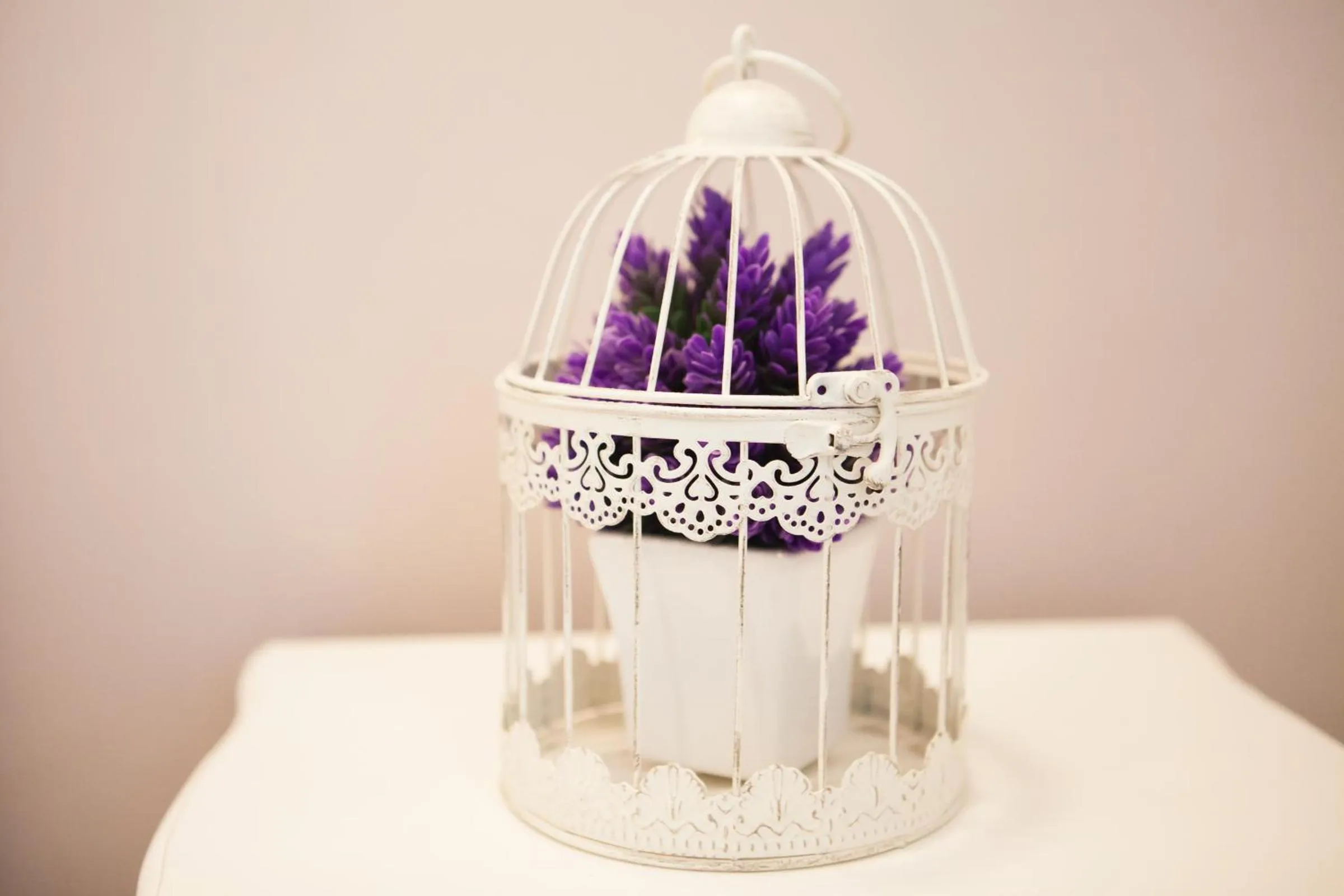 Decorative detail in B&B Vatican's Keys