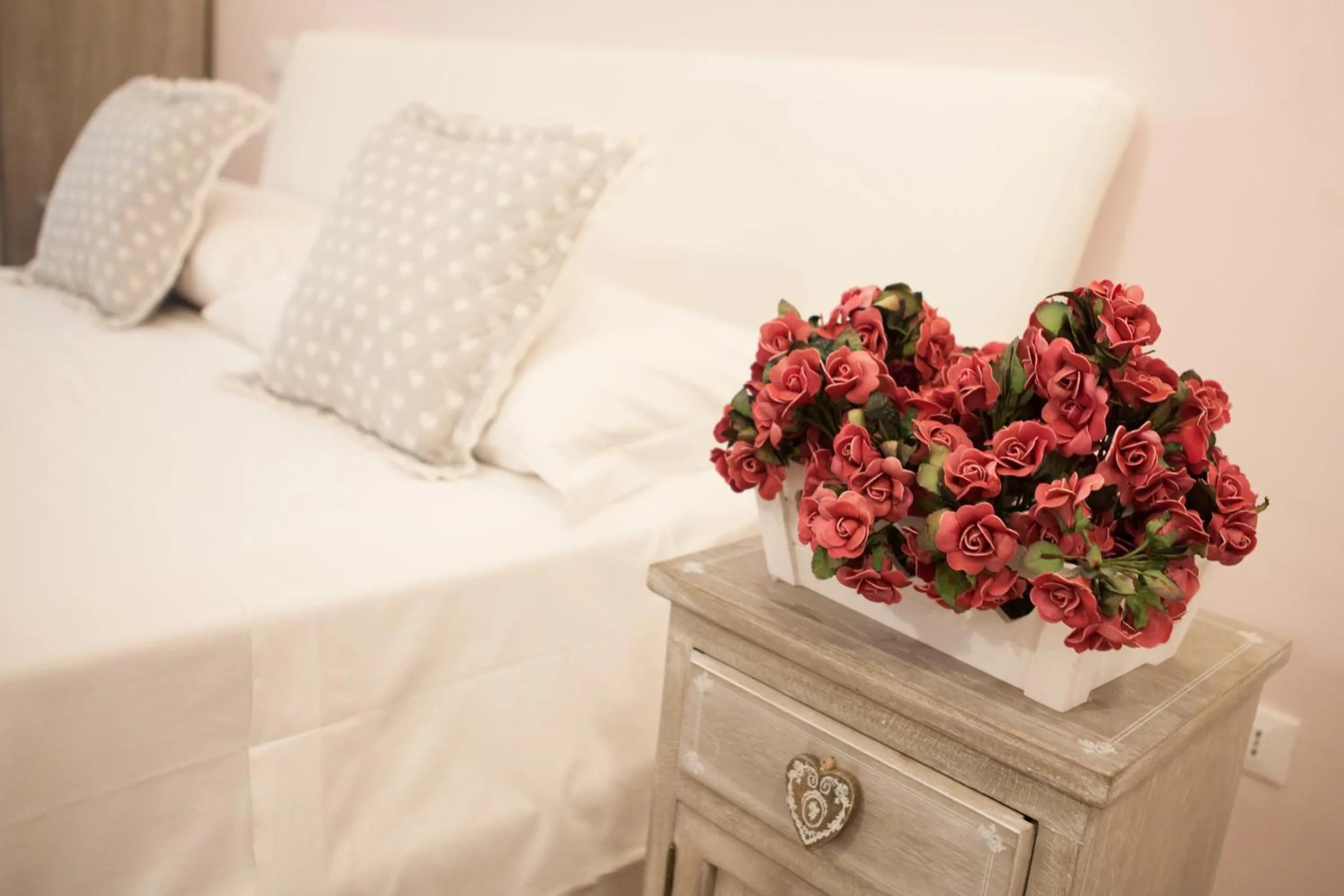 Decorative detail, Bed in B&B Vatican's Keys