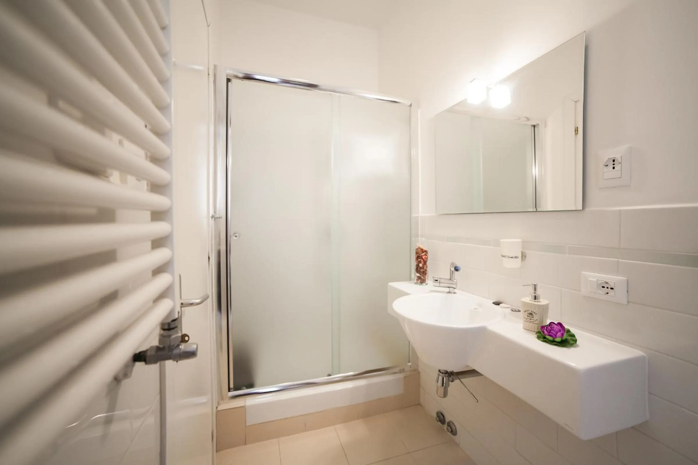 Bathroom in B&B Vatican's Keys