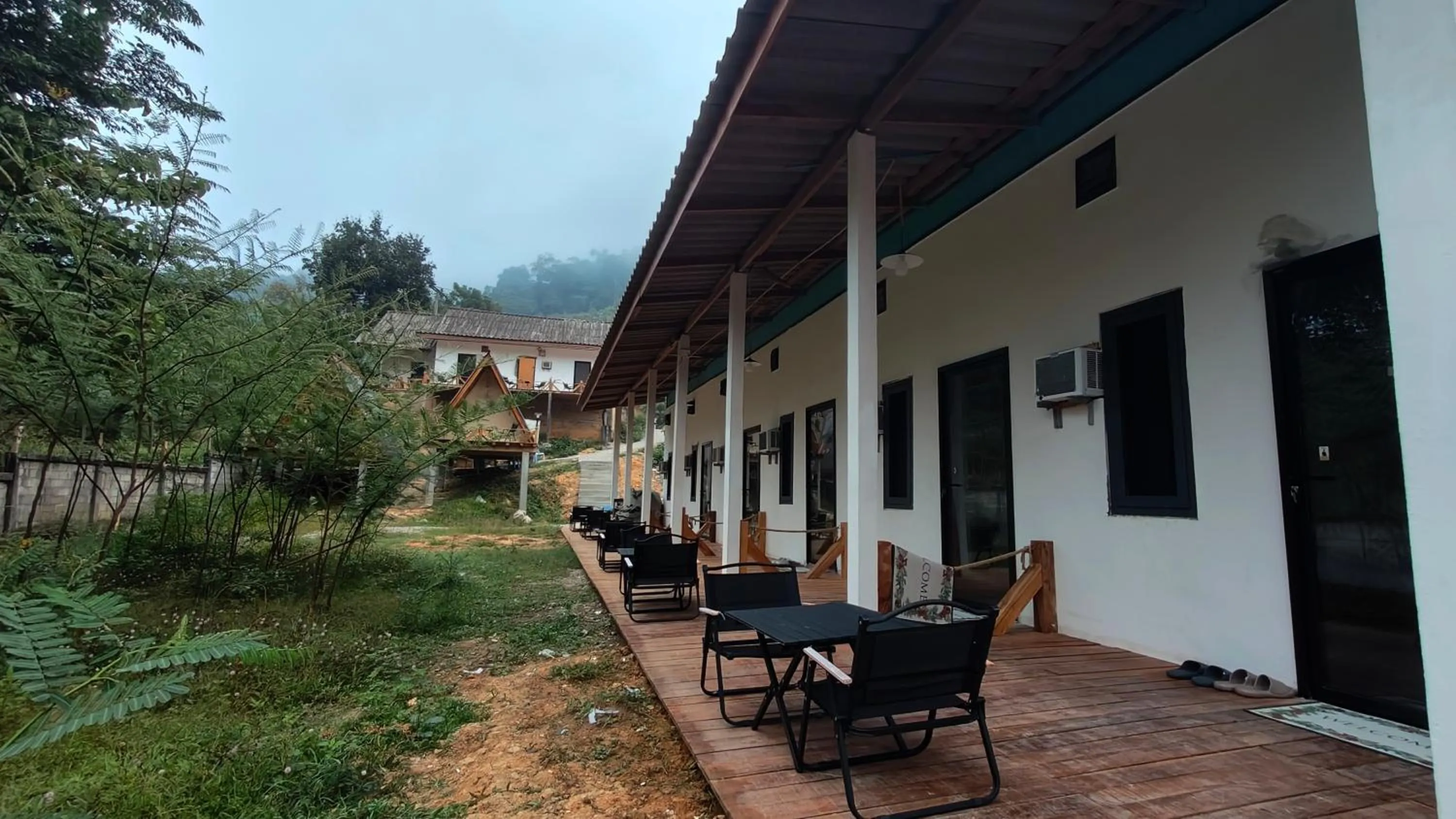 Property building in Mimosa Backpackers Hostel