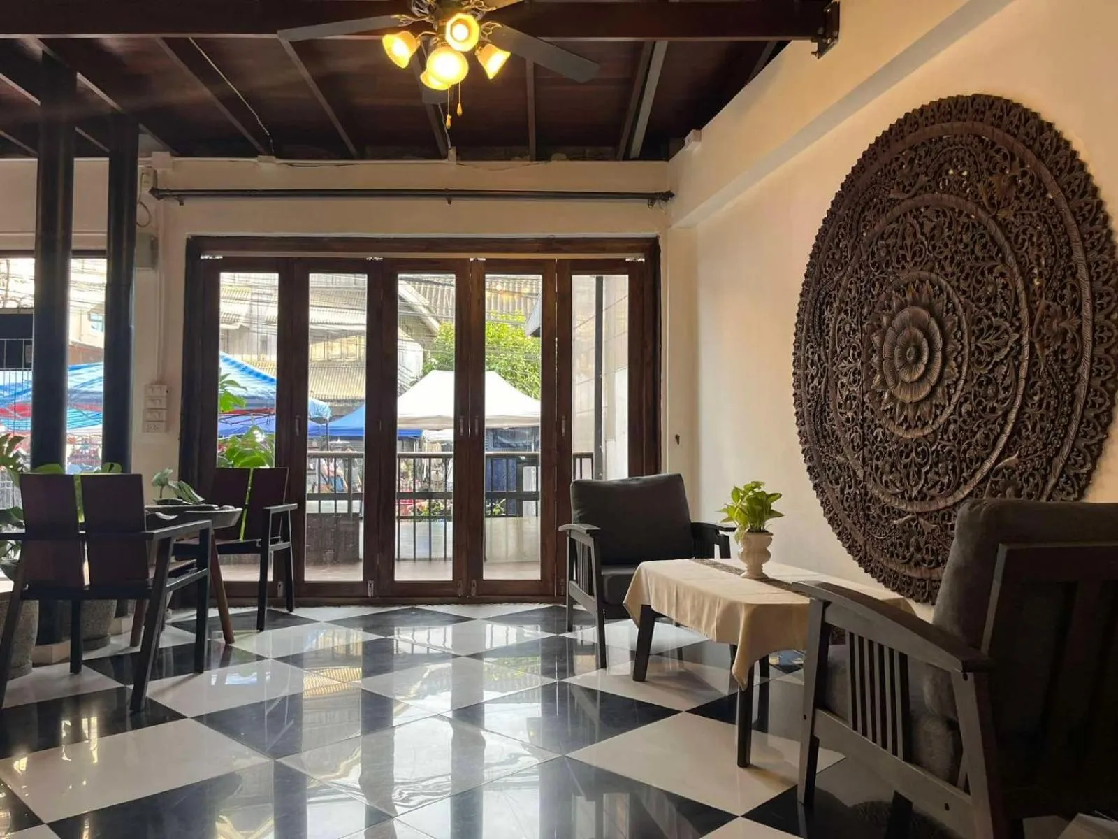 Seating area in Eain