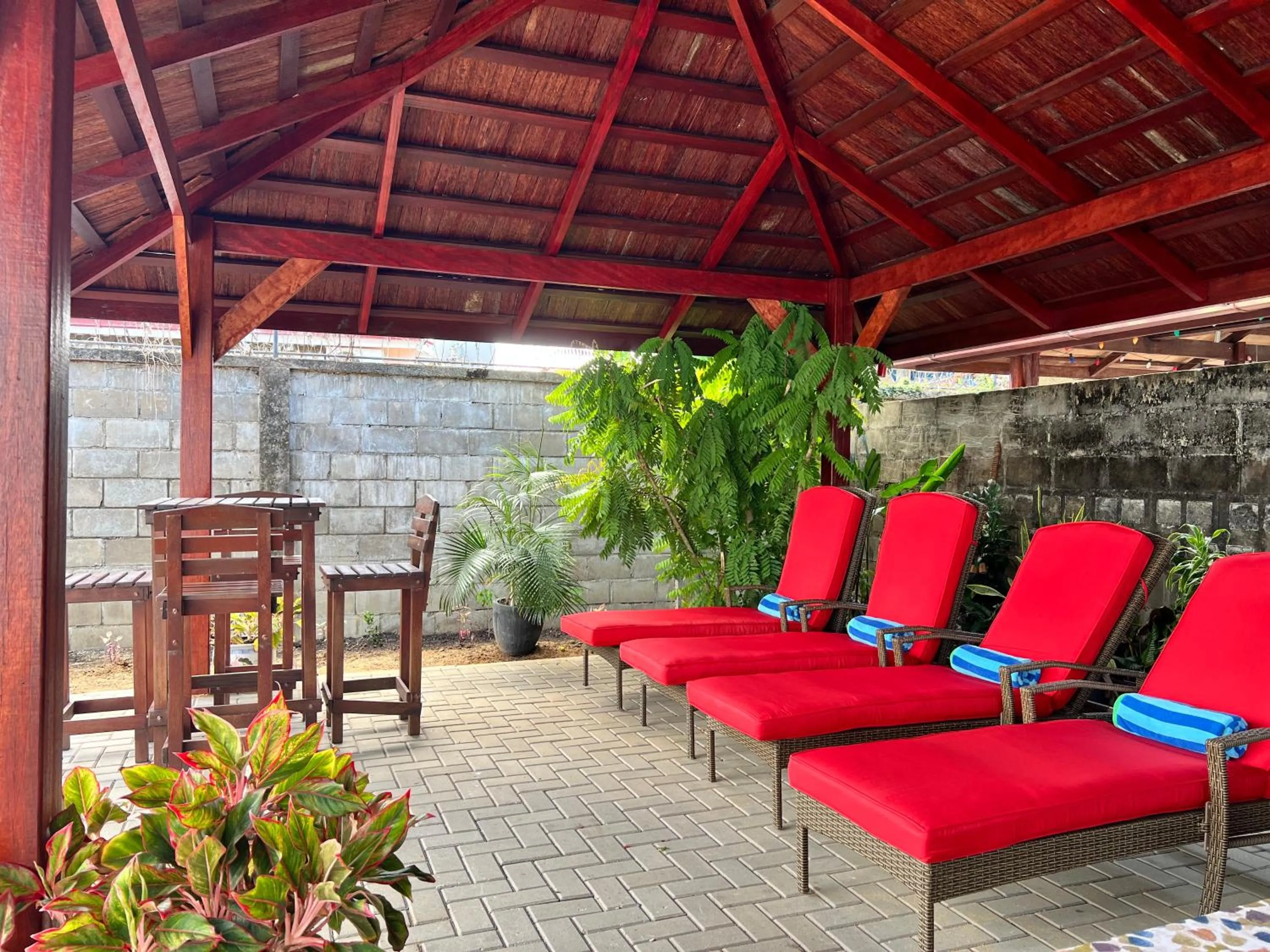 Swimming pool in Villa Famiri Boutique hotel