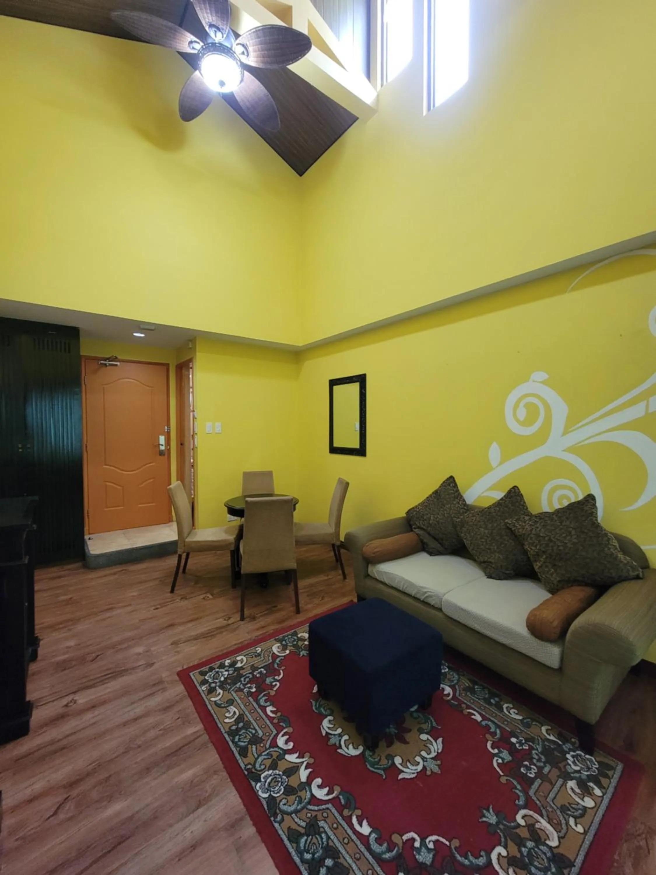 Living room in Lee Boutique Hotel Tagaytay