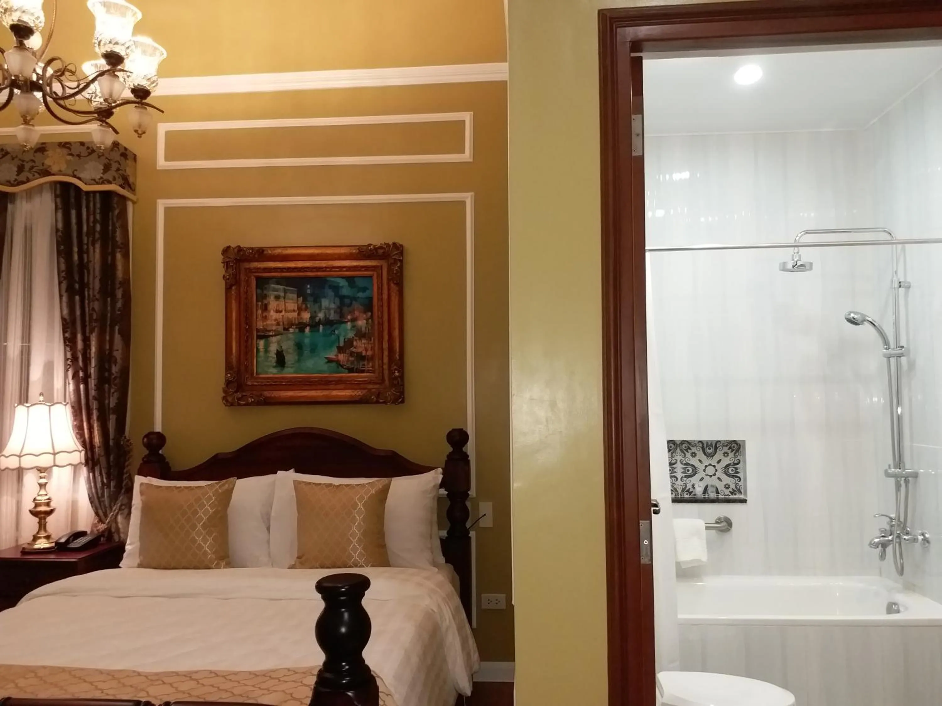 Bed in Lee Boutique Hotel Tagaytay