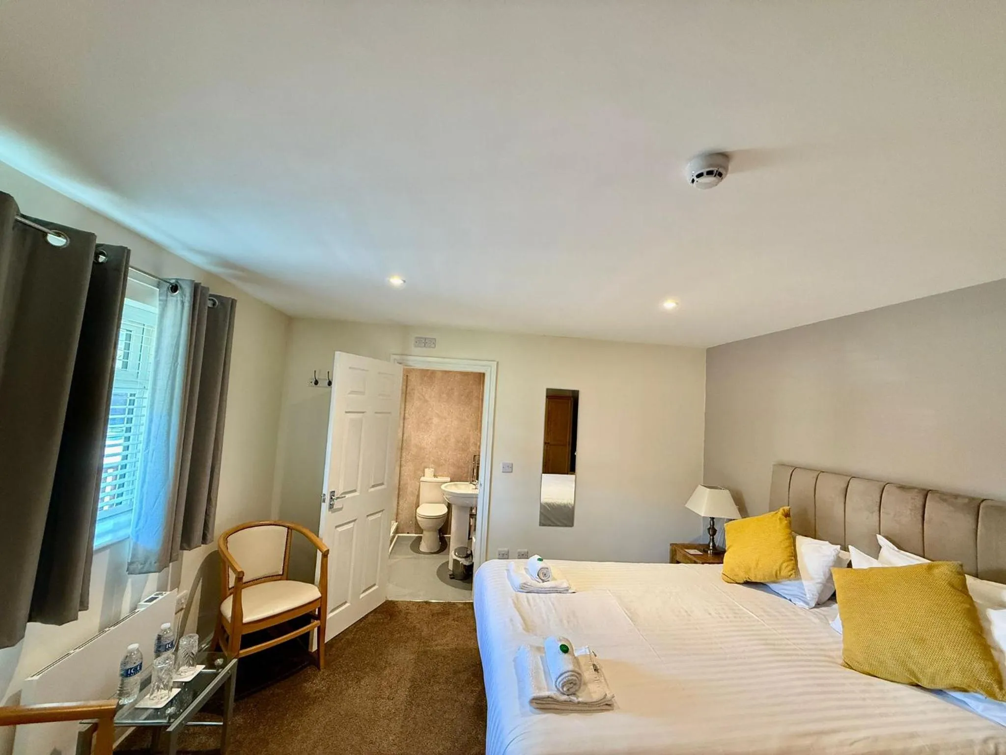 TV and multimedia, Bed in The Woodman Inn