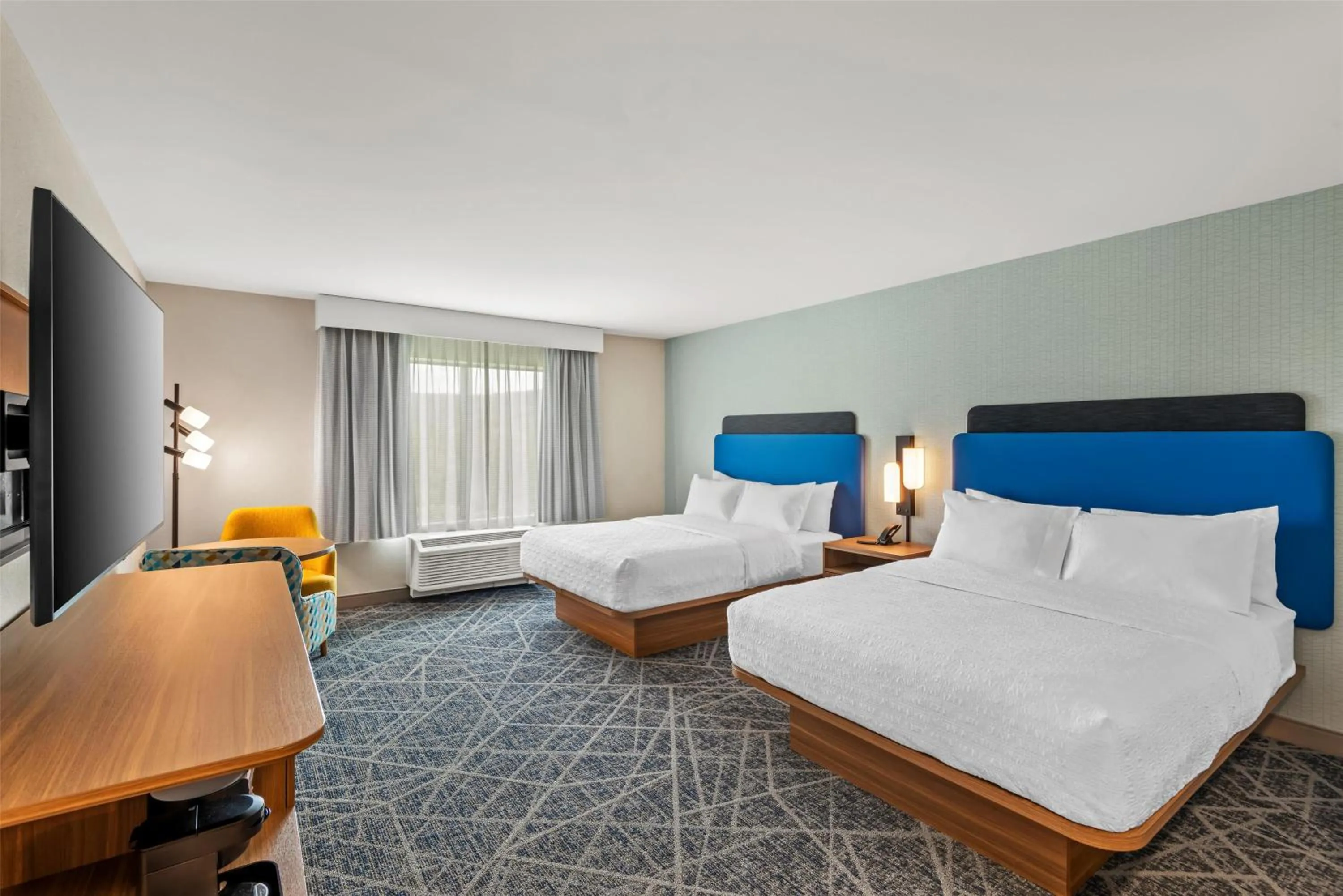 Bed in Hampton Inn Cooperstown