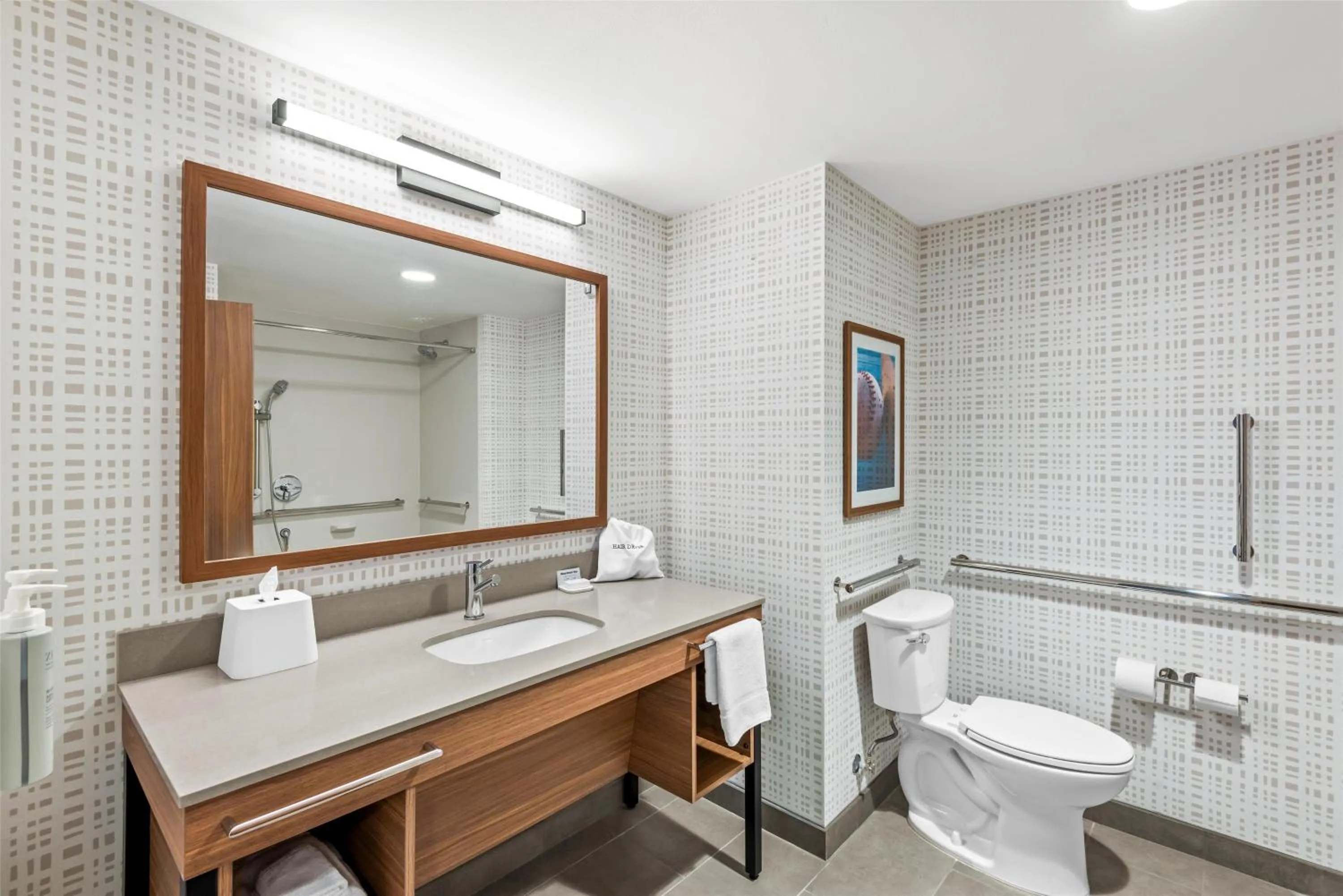 Bathroom in Hampton Inn Cooperstown