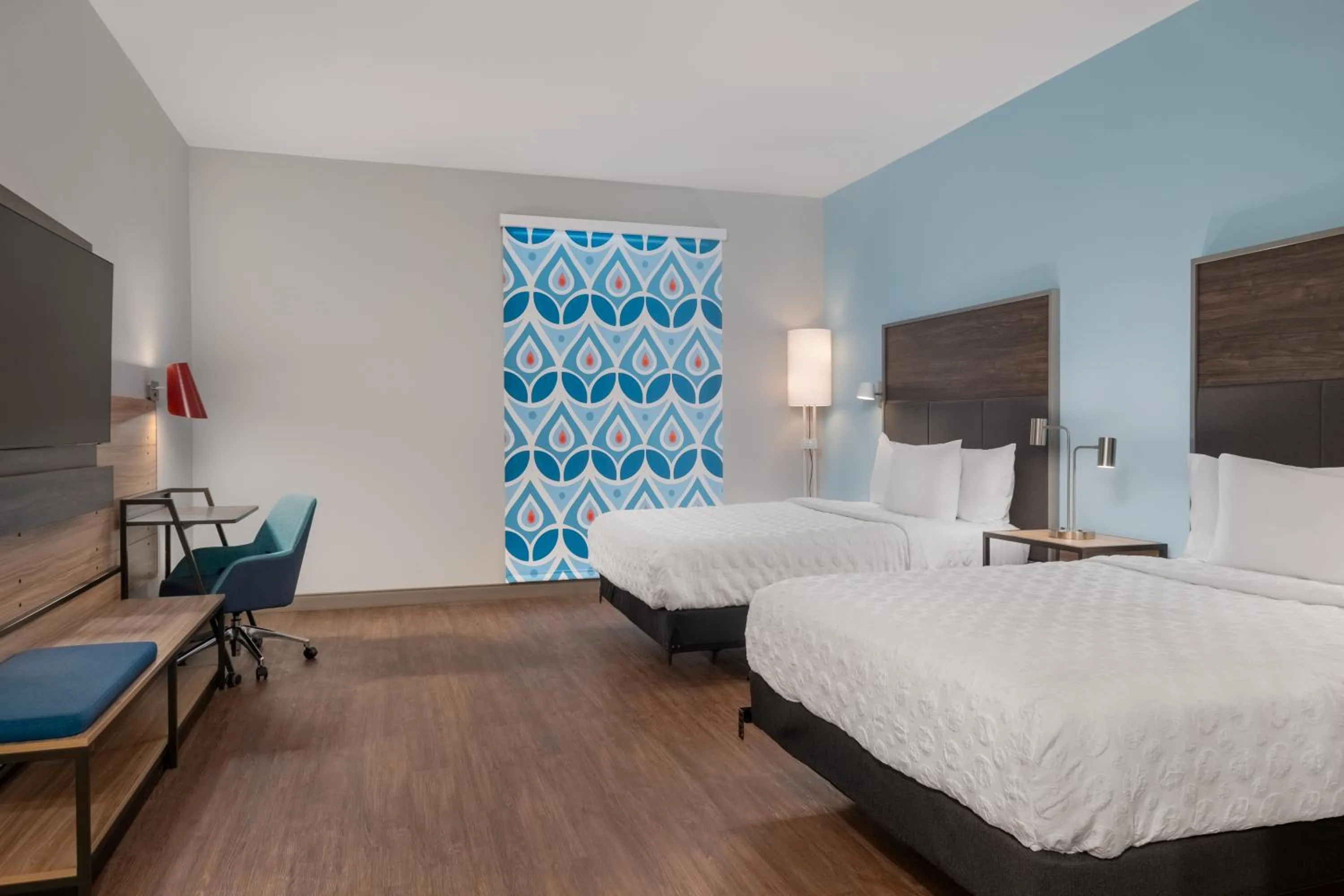 Bed in Tru By Hilton Houston Downtown Convention Center