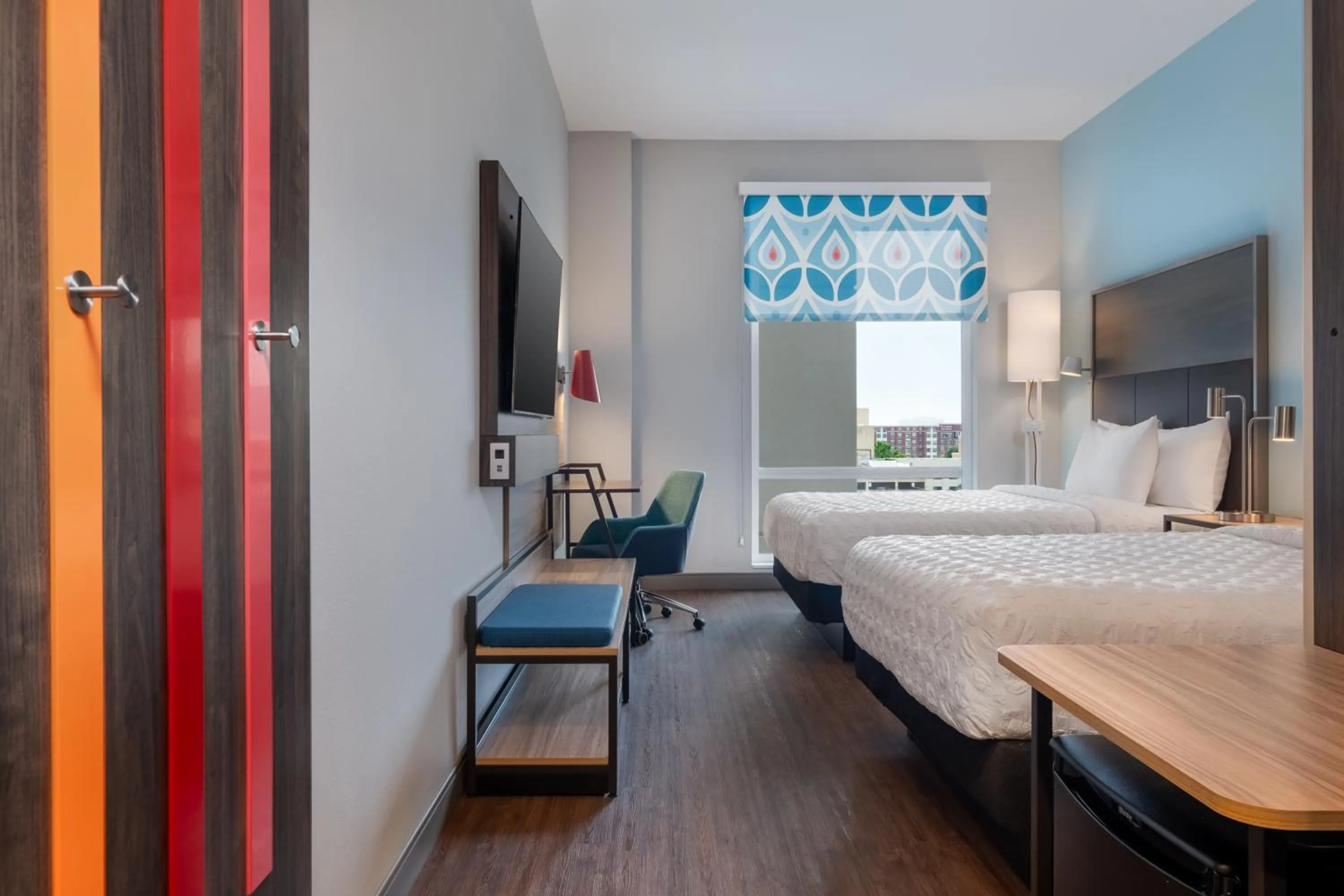 Photo of the whole room, Bed in Tru By Hilton Houston Downtown Convention Center