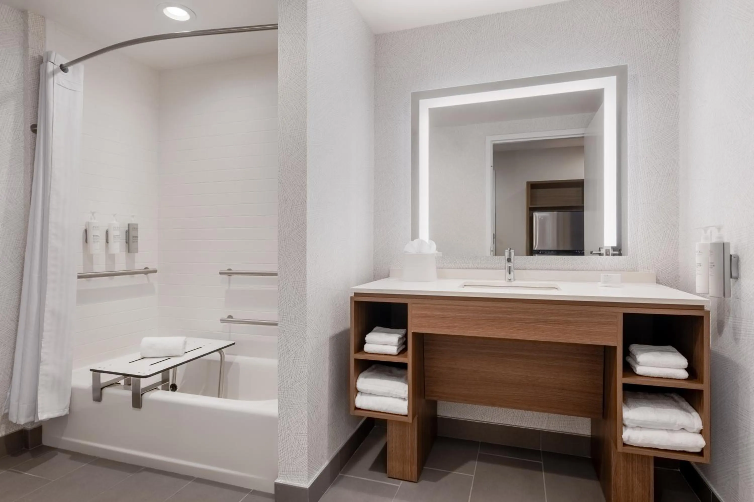 Shower in Home2 Suites By Hilton Houston Downtown Convention Center