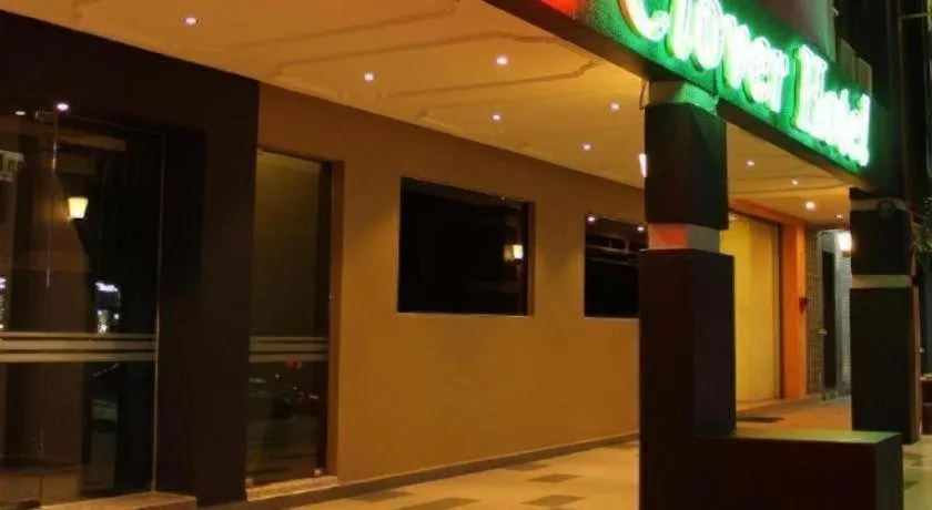 Clover Hotel