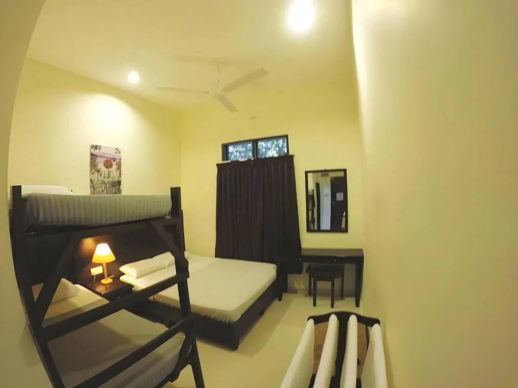 Perhentian Tivoli Inn