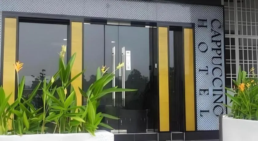 Cappuccino Hotel @ Mount Austin