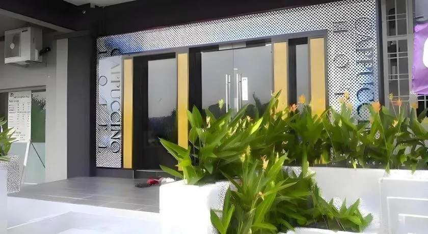 Cappuccino Hotel @ Mount Austin