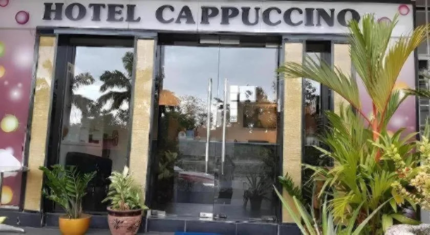 Cappuccino Hotel @ Mount Austin