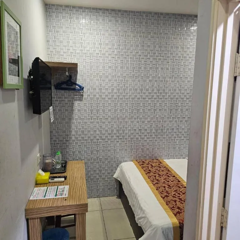 Bed in One Home Hotel