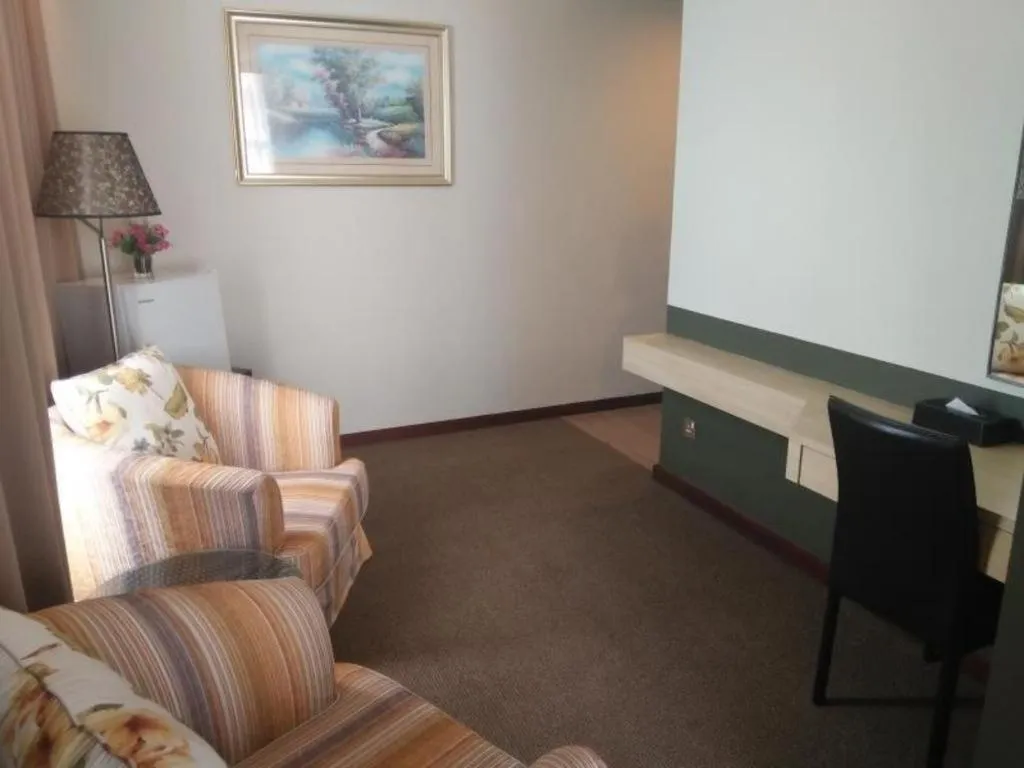 Grand Medallion Hotel