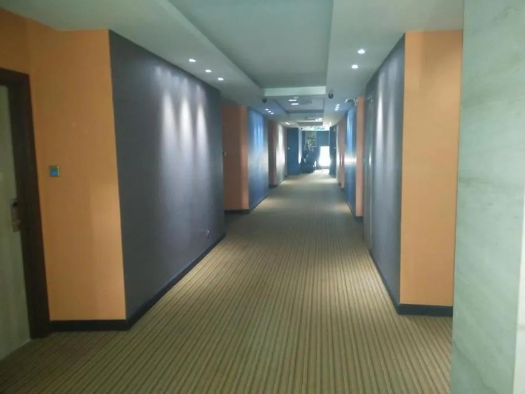 Grand Medallion Hotel