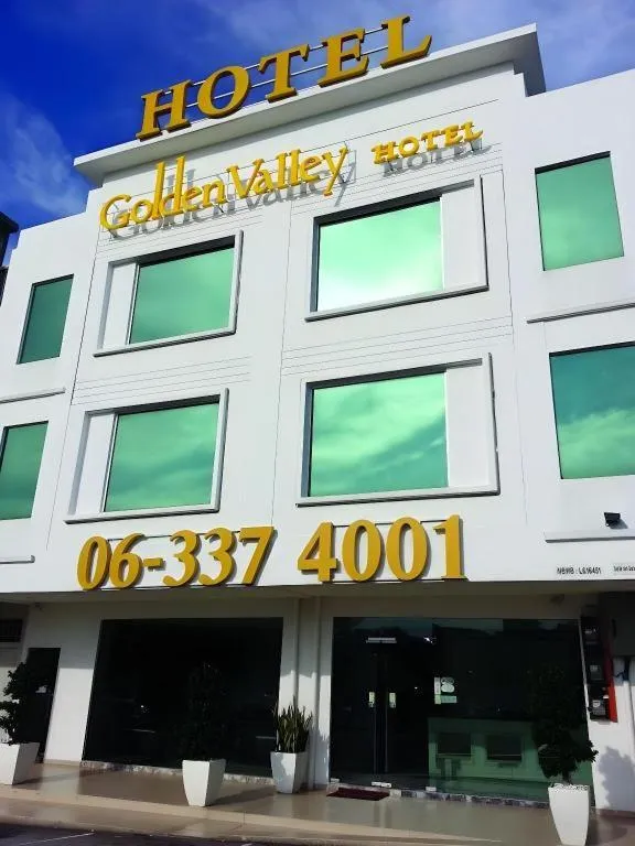 Golden Valley Hotel