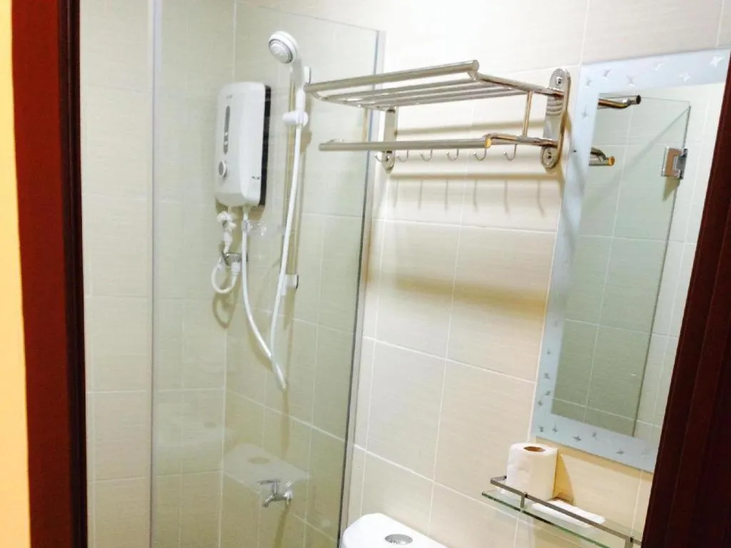 Peach Hill Hotel & Cafe