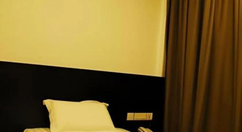 Bed in LF Hotel Tapah