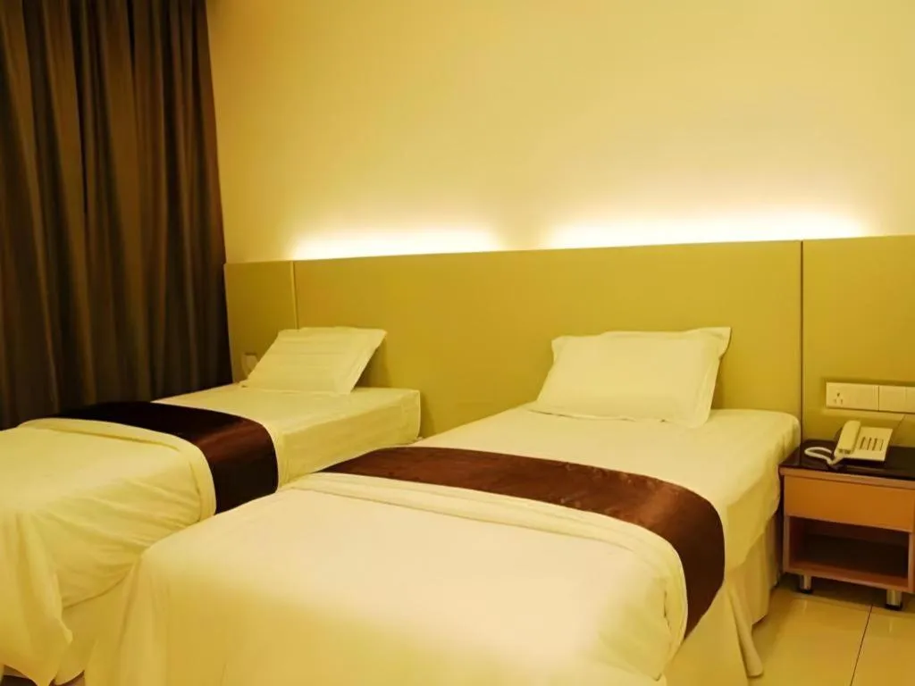 Bed in LF Hotel Tapah