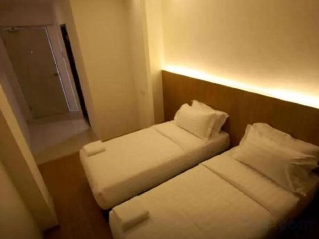 Bed in Place2Stay Business Hotel @ Waterfront